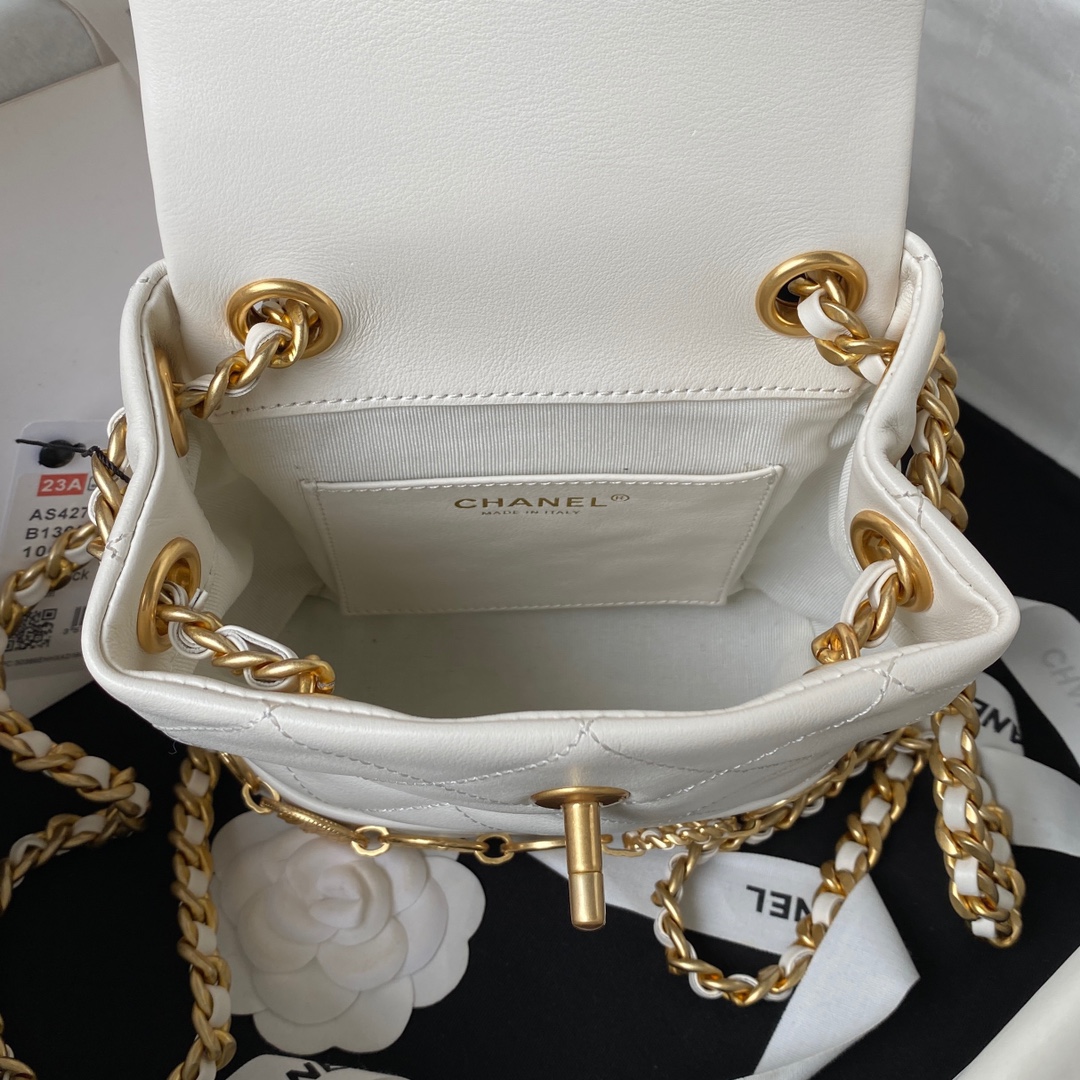 Bagsaaa Ch**el small Backpack Calfskin & Gold-Tone Metal White