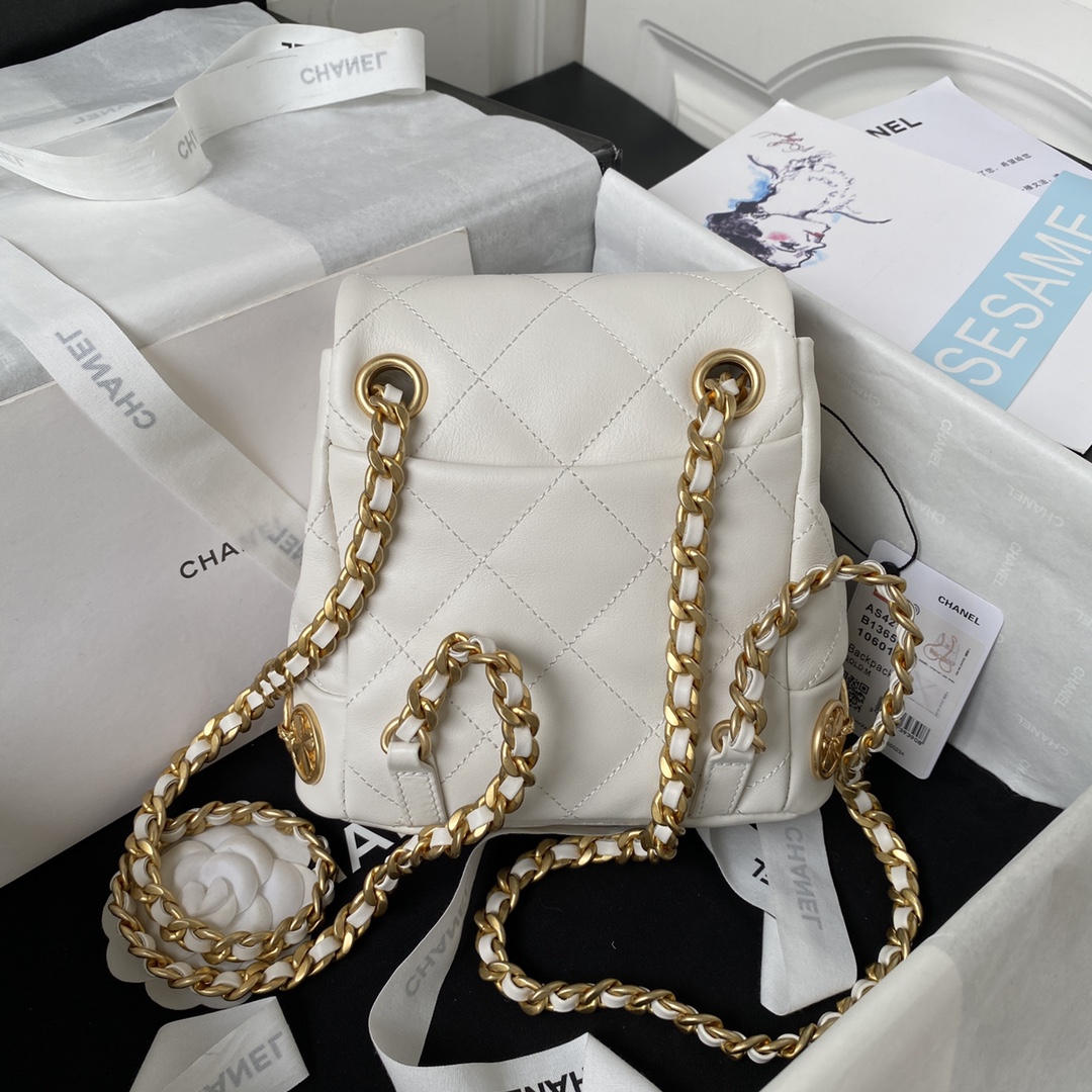 Bagsaaa Ch**el small Backpack Calfskin & Gold-Tone Metal White
