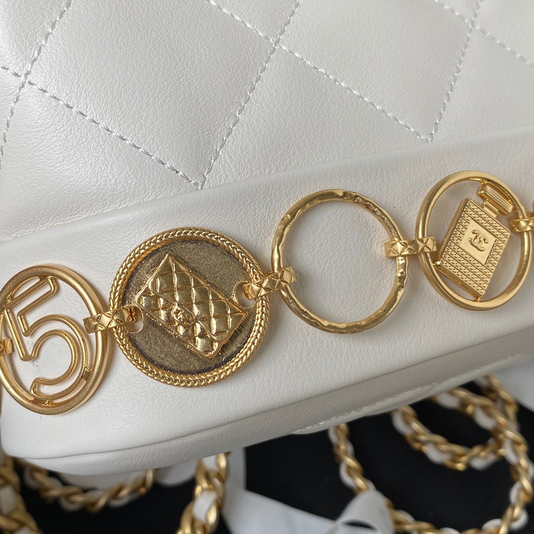 Bagsaaa Ch**el small Backpack Calfskin & Gold-Tone Metal White