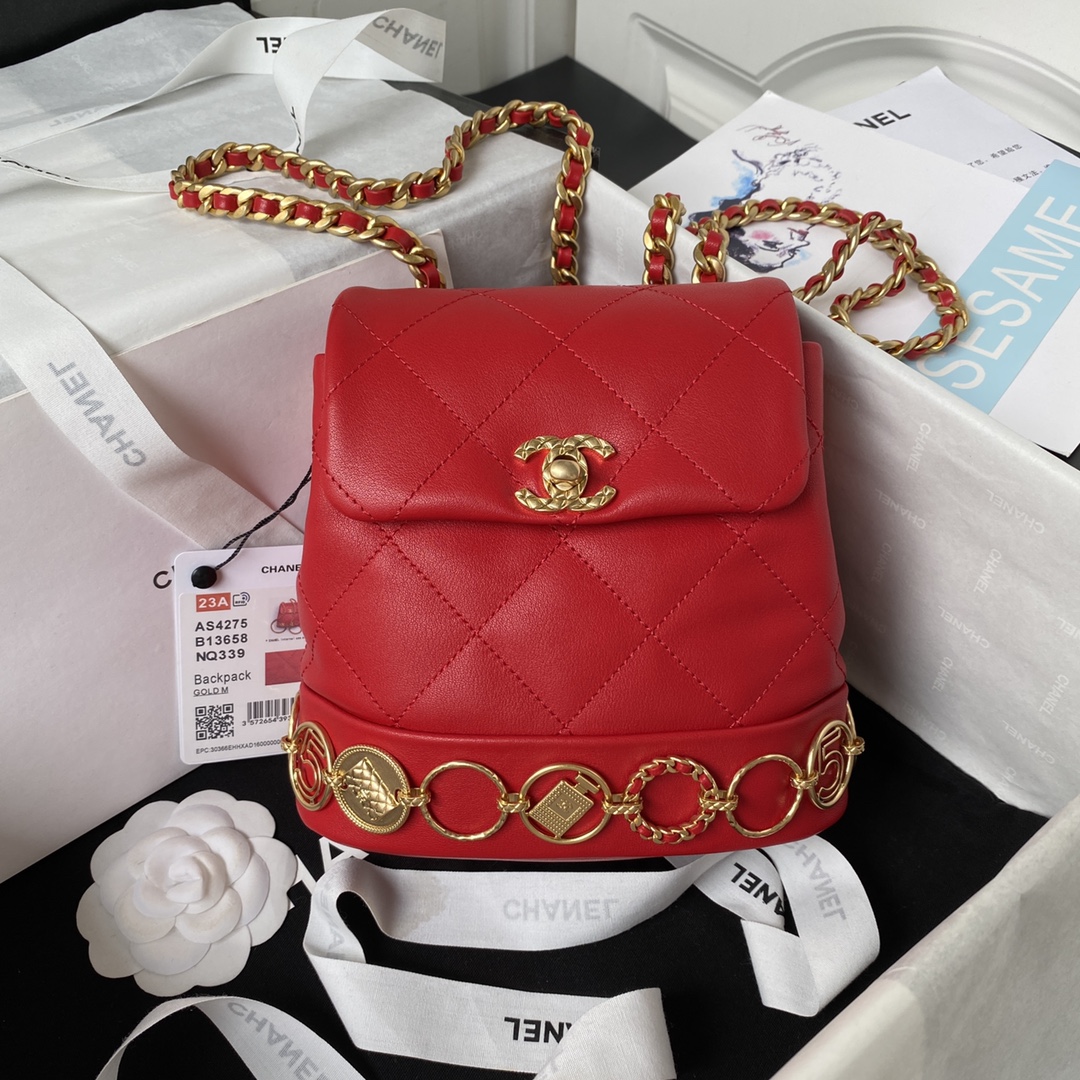 Bagsaaa Ch**el small Backpack Calfskin & Gold-Tone Metal Red