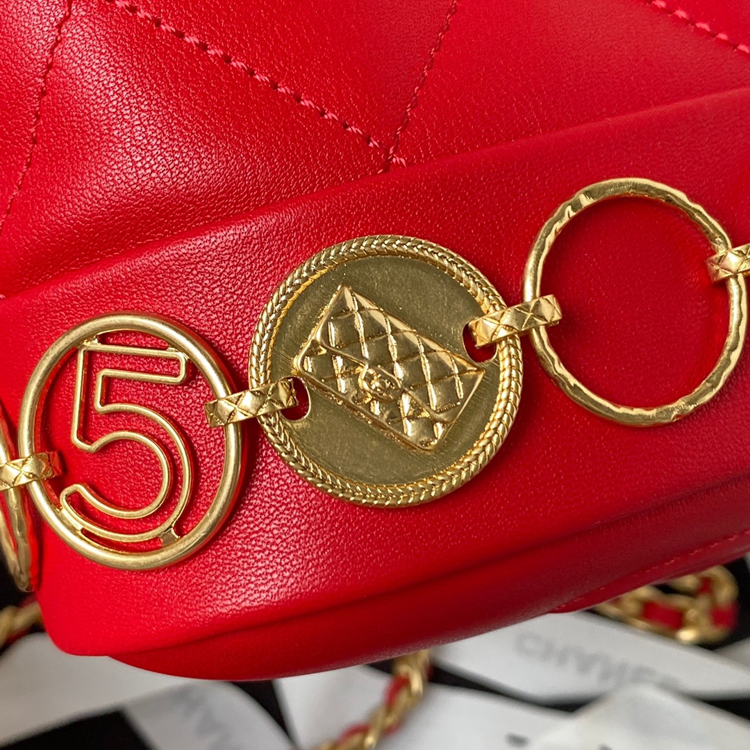 Bagsaaa Ch**el small Backpack Calfskin & Gold-Tone Metal Red