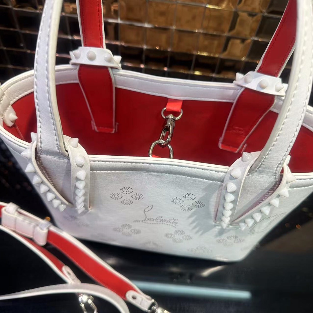 Bagsaaa Chr1st1an Louboutin Small Cabata White - 24x17x8cm
