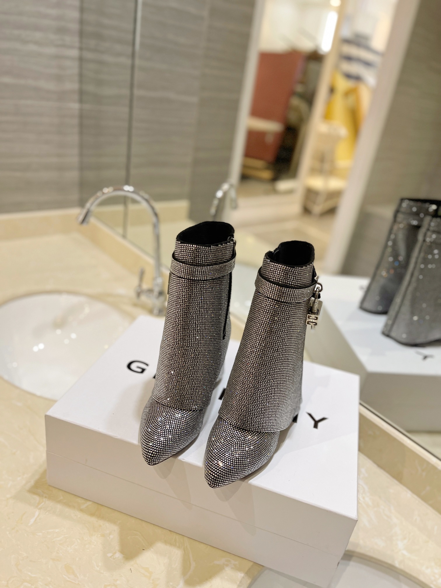 Bagsaaa Givenchy Shark Lock Ankle Boots in satin with strass silver