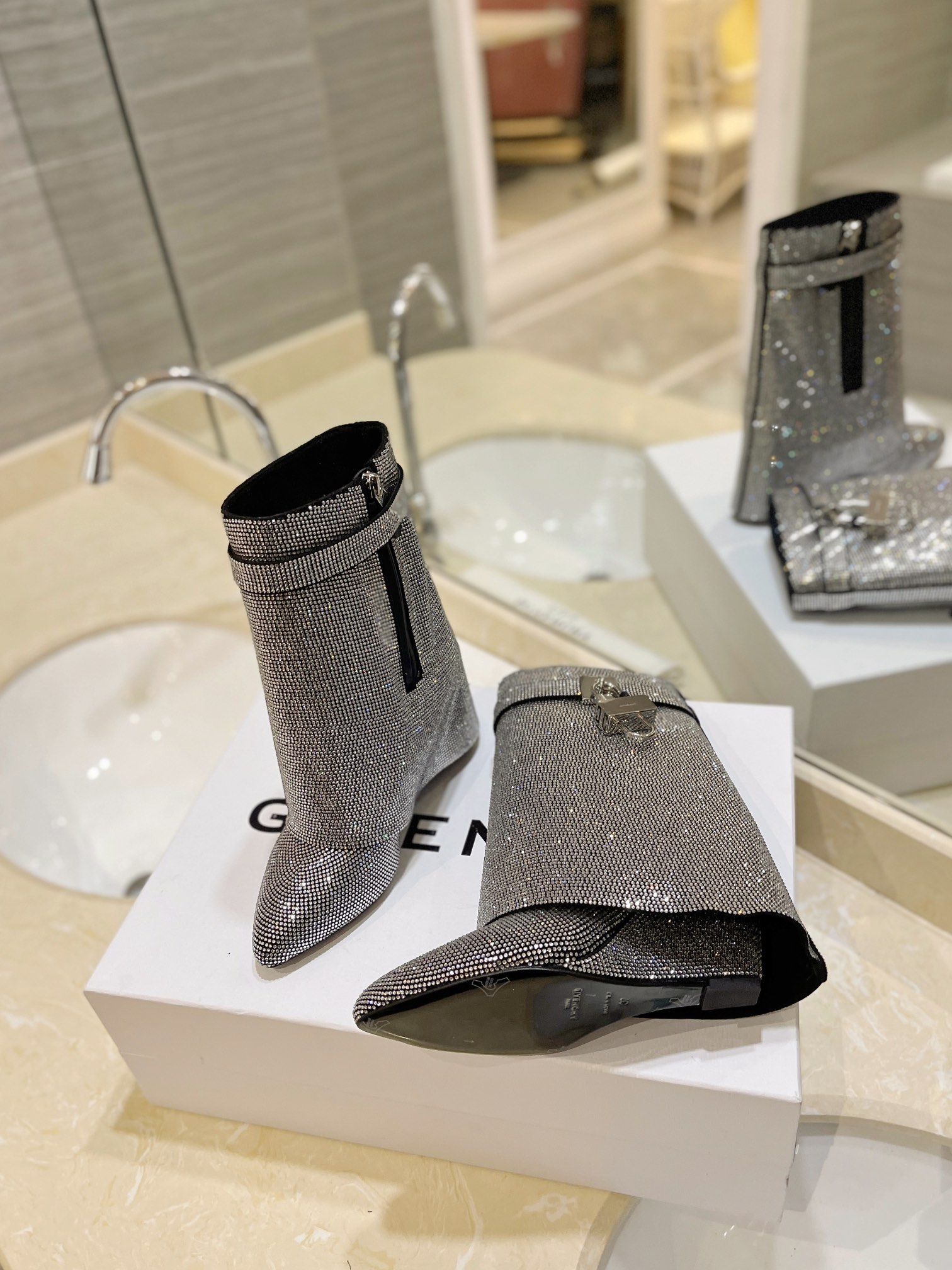Bagsaaa Givenchy Shark Lock Ankle Boots in satin with strass silver