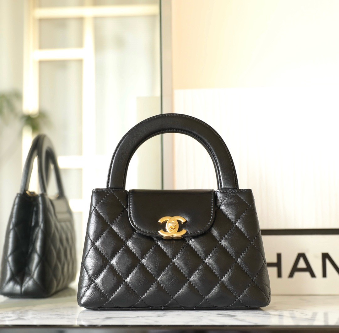Bagsaaa Ch**el Mini Shopping Bag Black - 13 × 19 × 7 cm