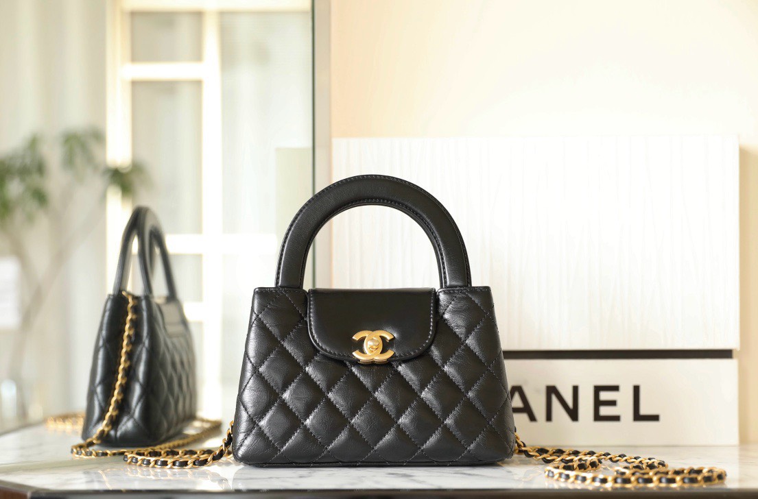 Bagsaaa Ch**el Mini Shopping Bag Black - 13 × 19 × 7 cm