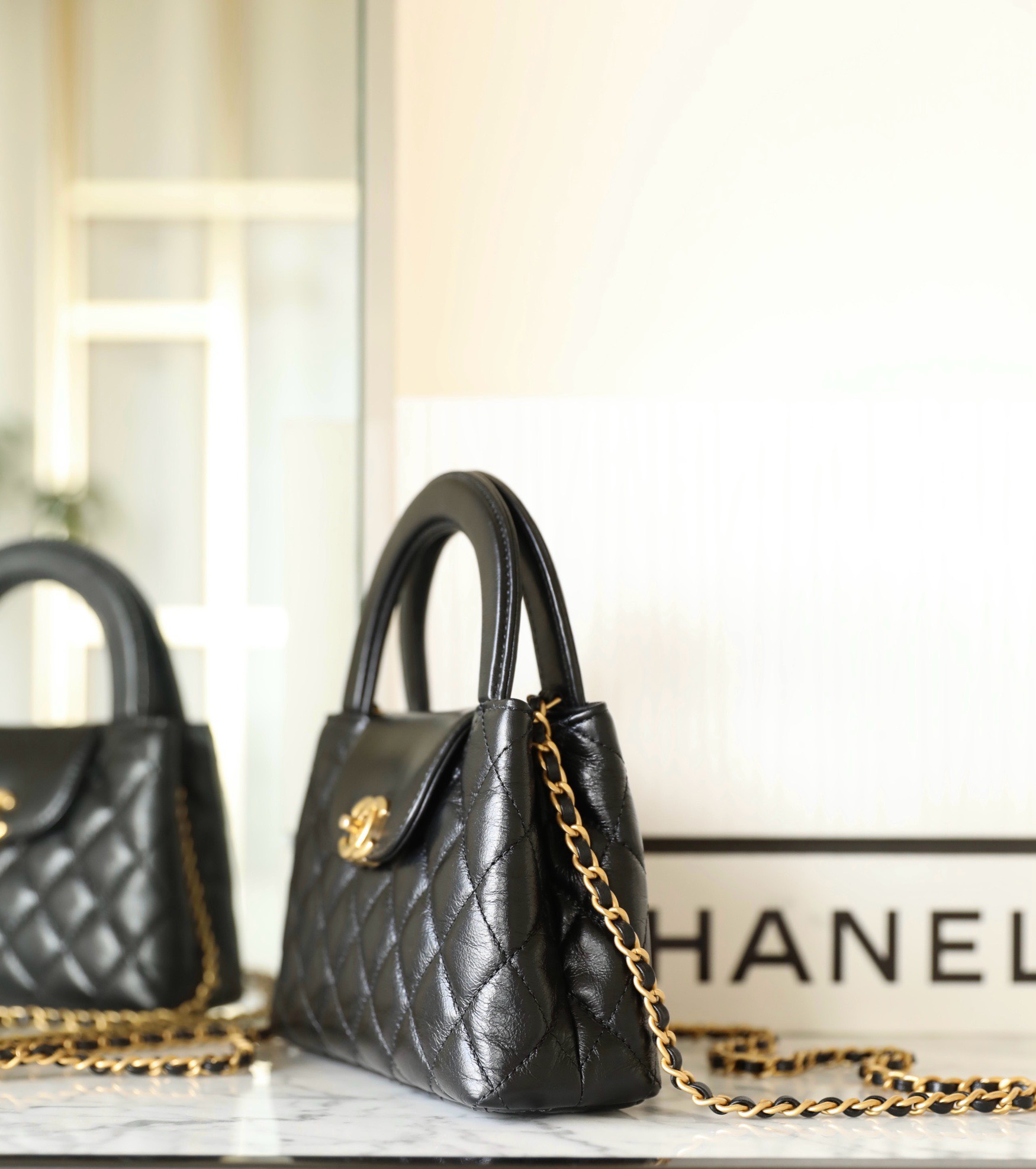 Bagsaaa Ch**el Mini Shopping Bag Black - 13 × 19 × 7 cm