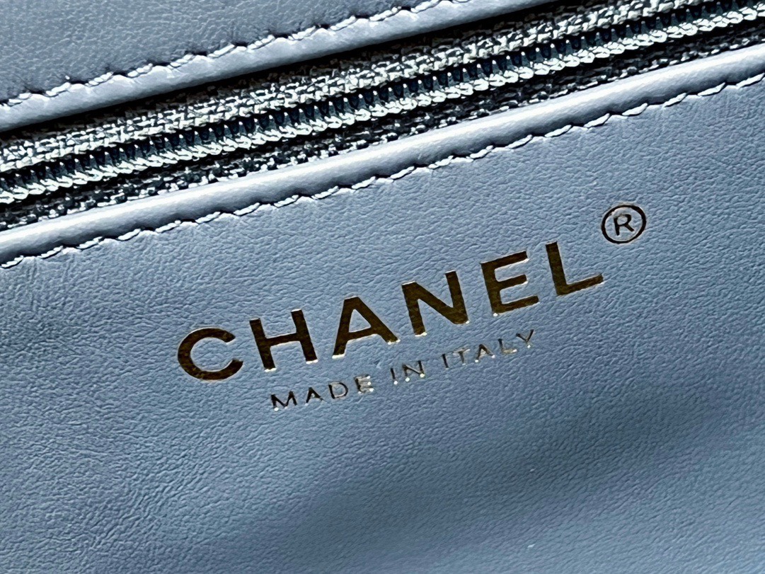 Bagsaaa Ch**el Mini Shopping Bag Blue - 13 × 19 × 7 cm