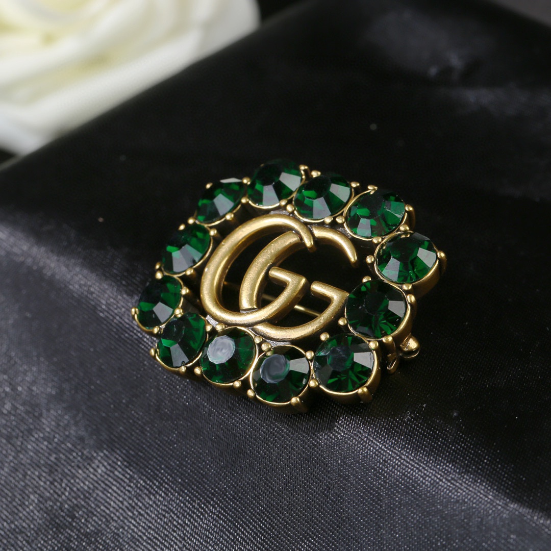 Bagsaaa Gvc*1 GG Crystal Brooch