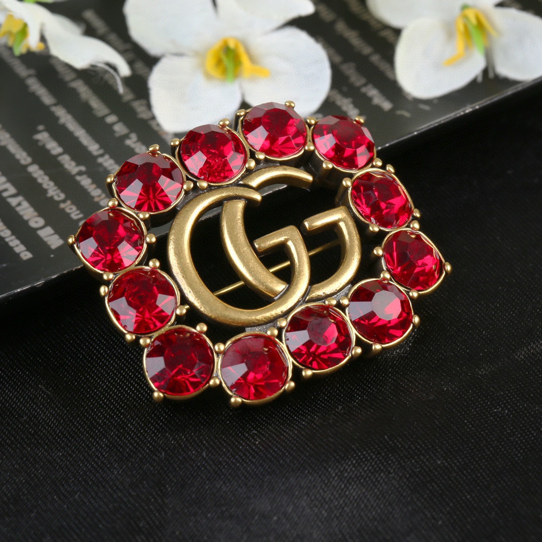 Bagsaaa Gvc*1 GG Crystal Brooch
