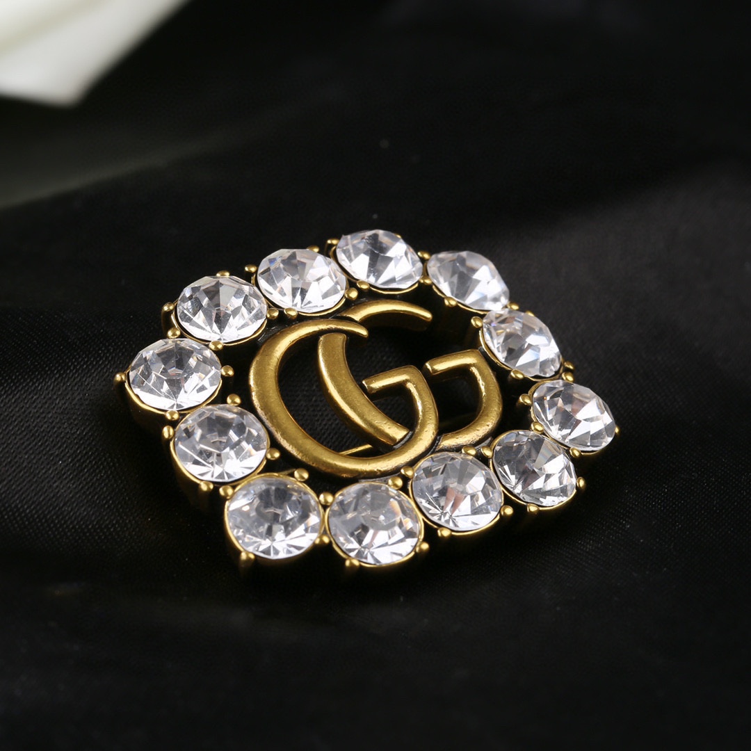 Bagsaaa Gvc*1 GG Crystal Brooch