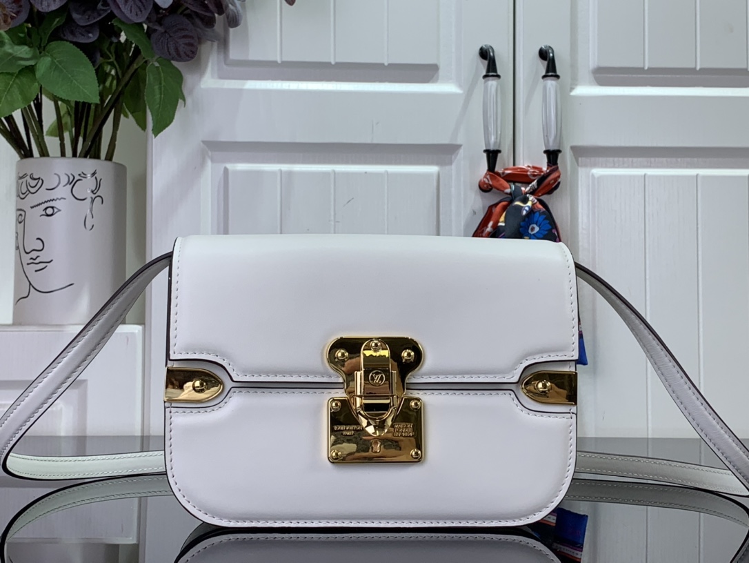 Bagsaa L0vis Vvtt0n Orsay M23655 White - 21.5 x 15.8 x 5 cm