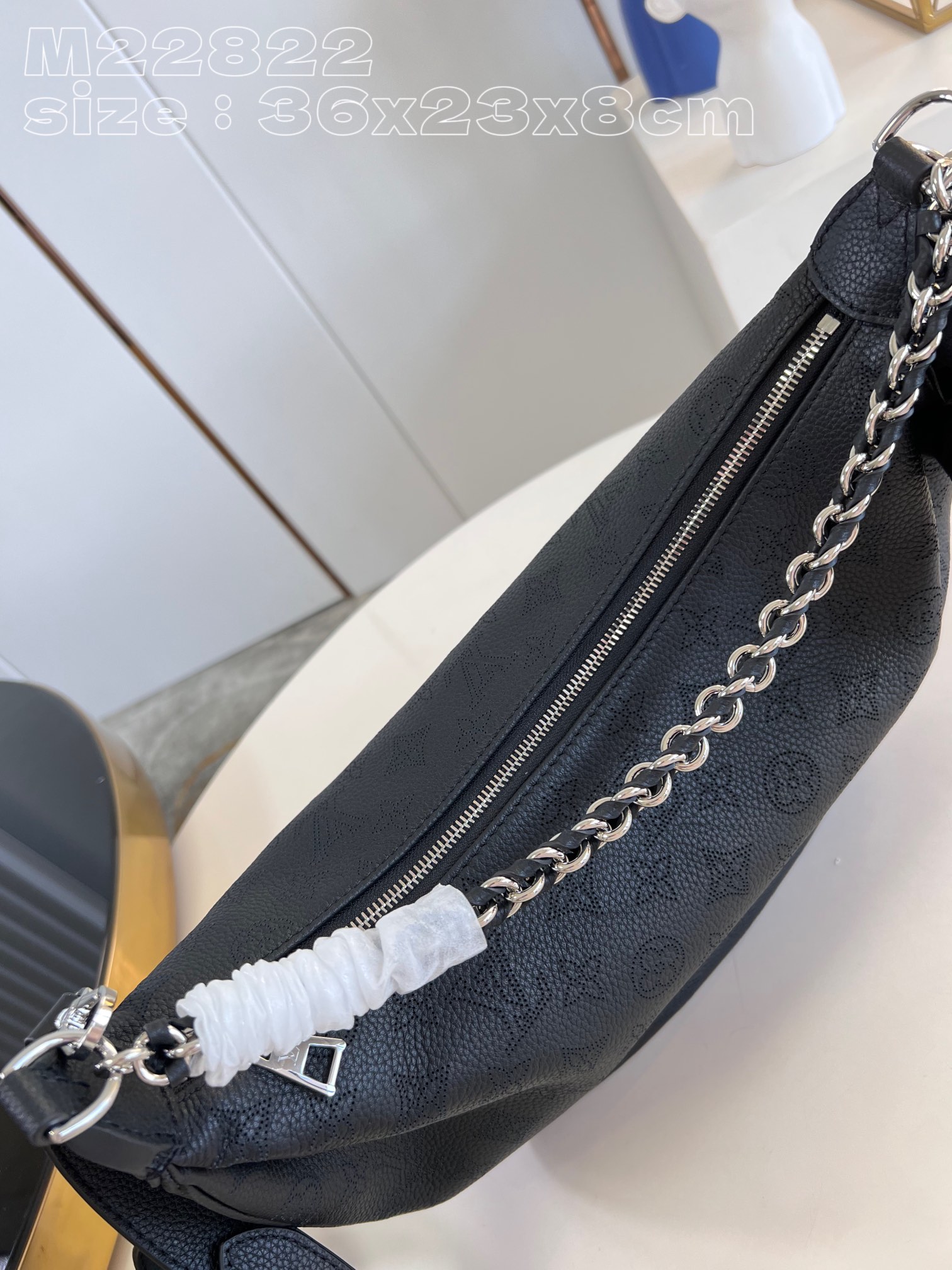 Bagsaaa L0vis Vvtt0n Baia MM Black - 36x23x8cm