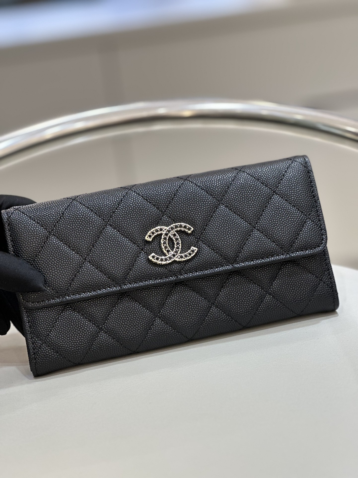 Bagsaa Ch**el Flap Wallet Black CC Logo Caviar Leather - 19x3x10cm