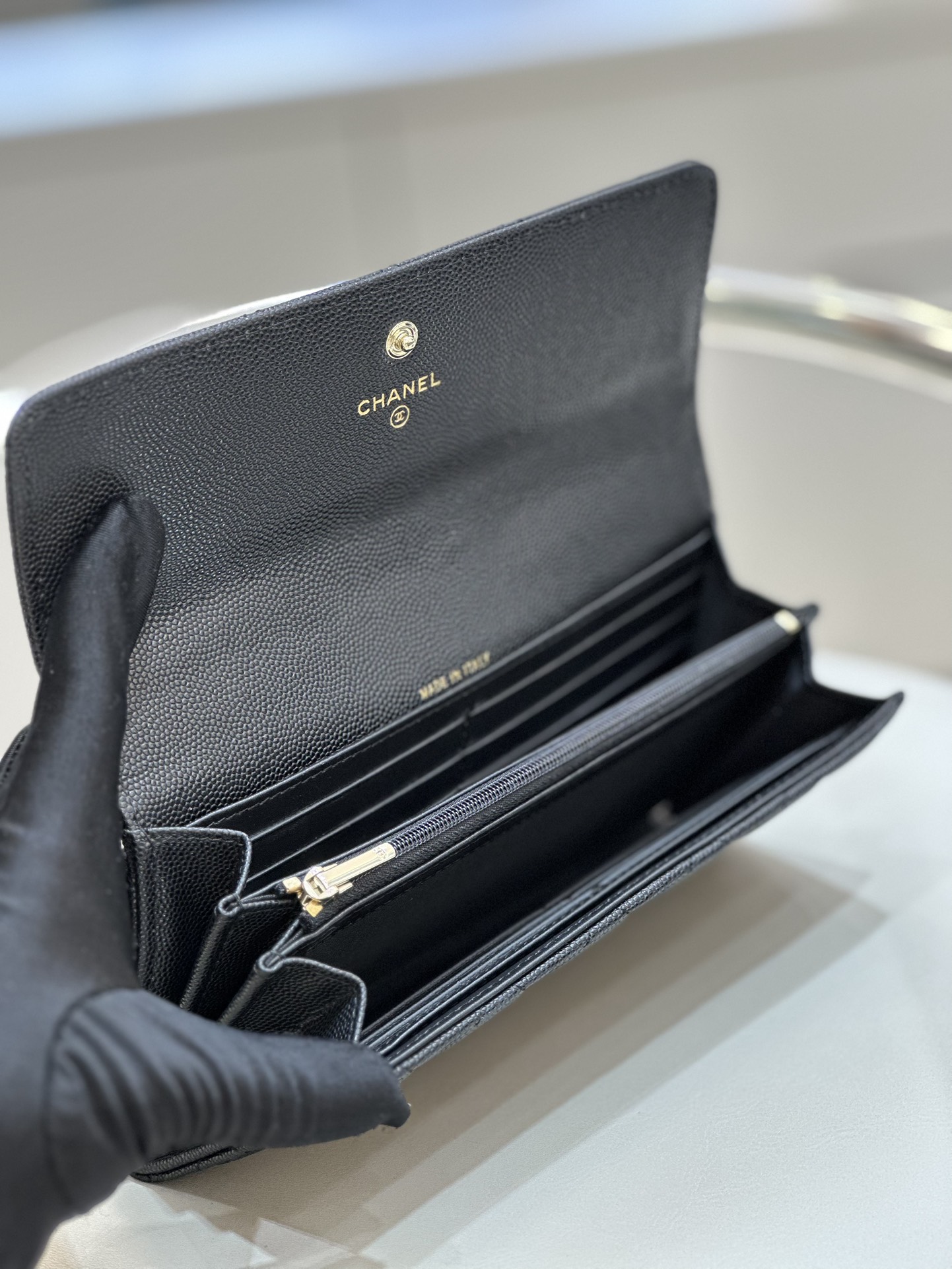 Bagsaa Ch**el Flap Wallet Black CC Logo Caviar Leather - 19x3x10cm