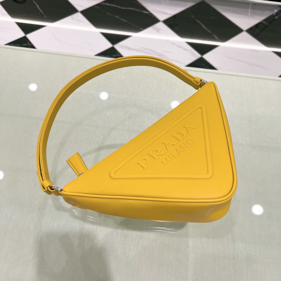 Bagsaaa Pra*a Triangle leather mini-bag yellow