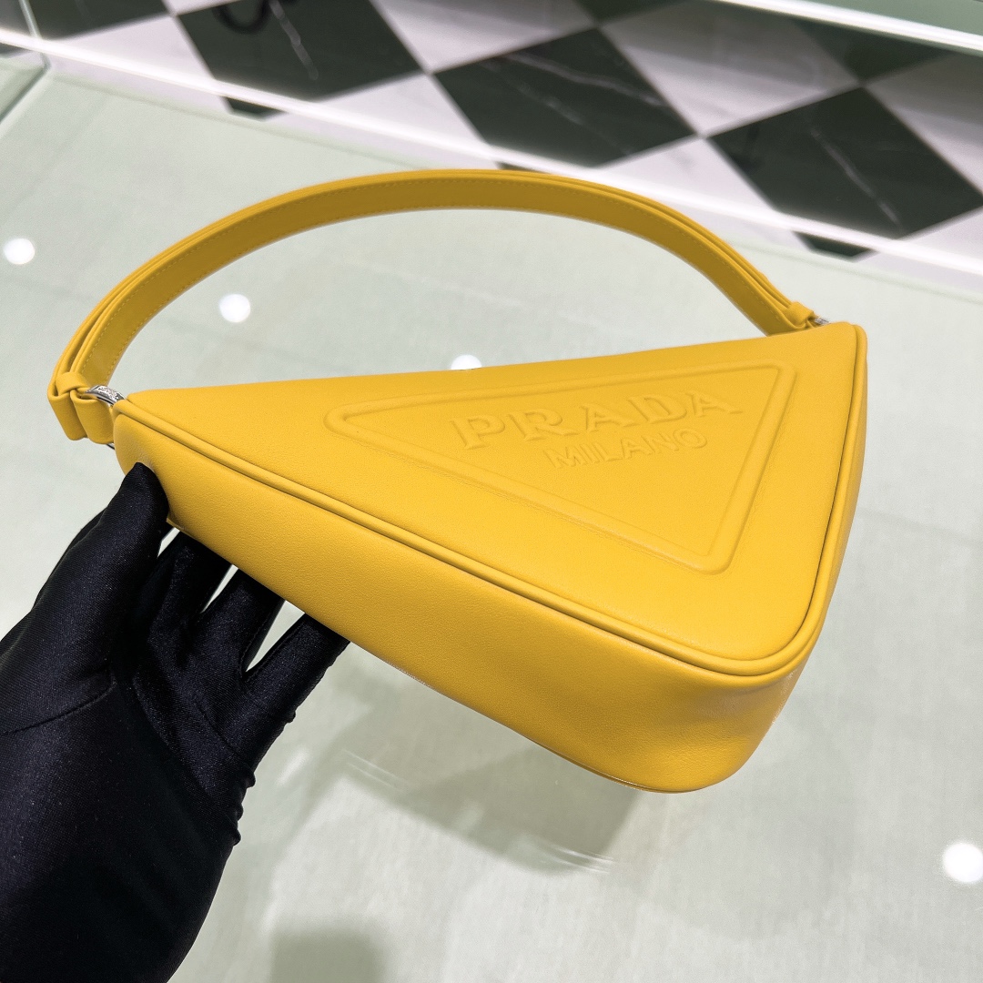 Bagsaaa Pra*a Triangle leather mini-bag yellow