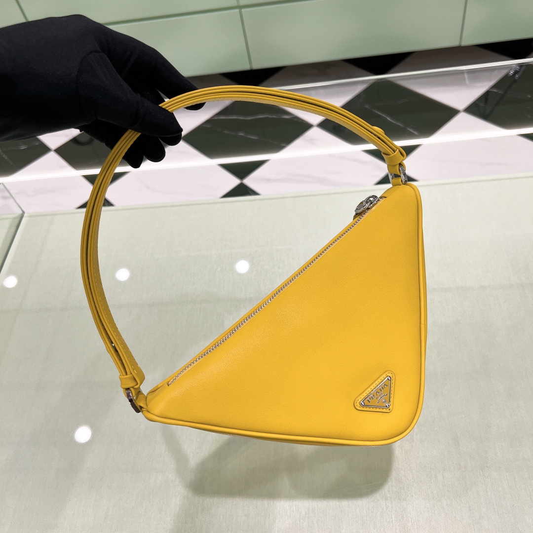 Bagsaaa Pra*a Triangle leather mini-bag yellow