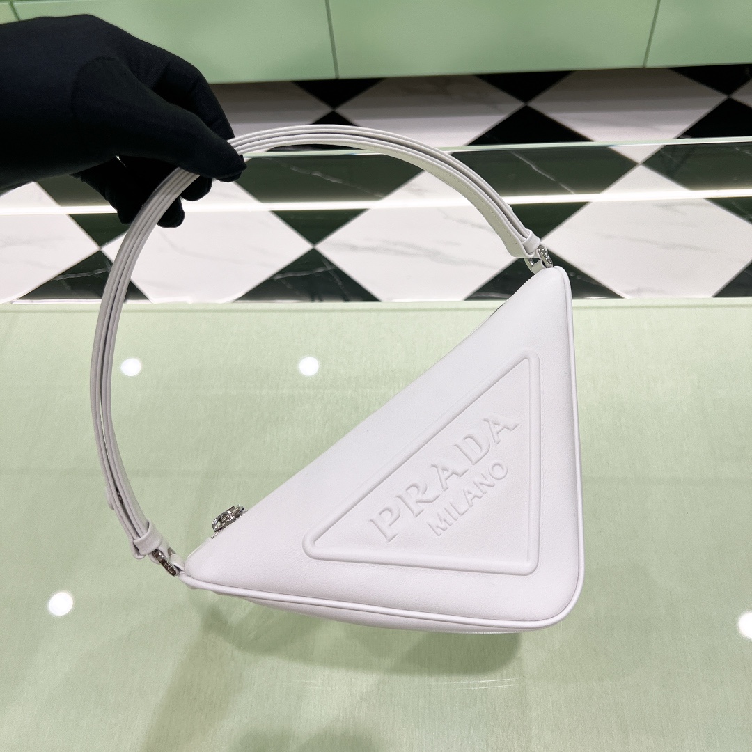 Bagsaaa Pra*a Triangle leather mini-bag white