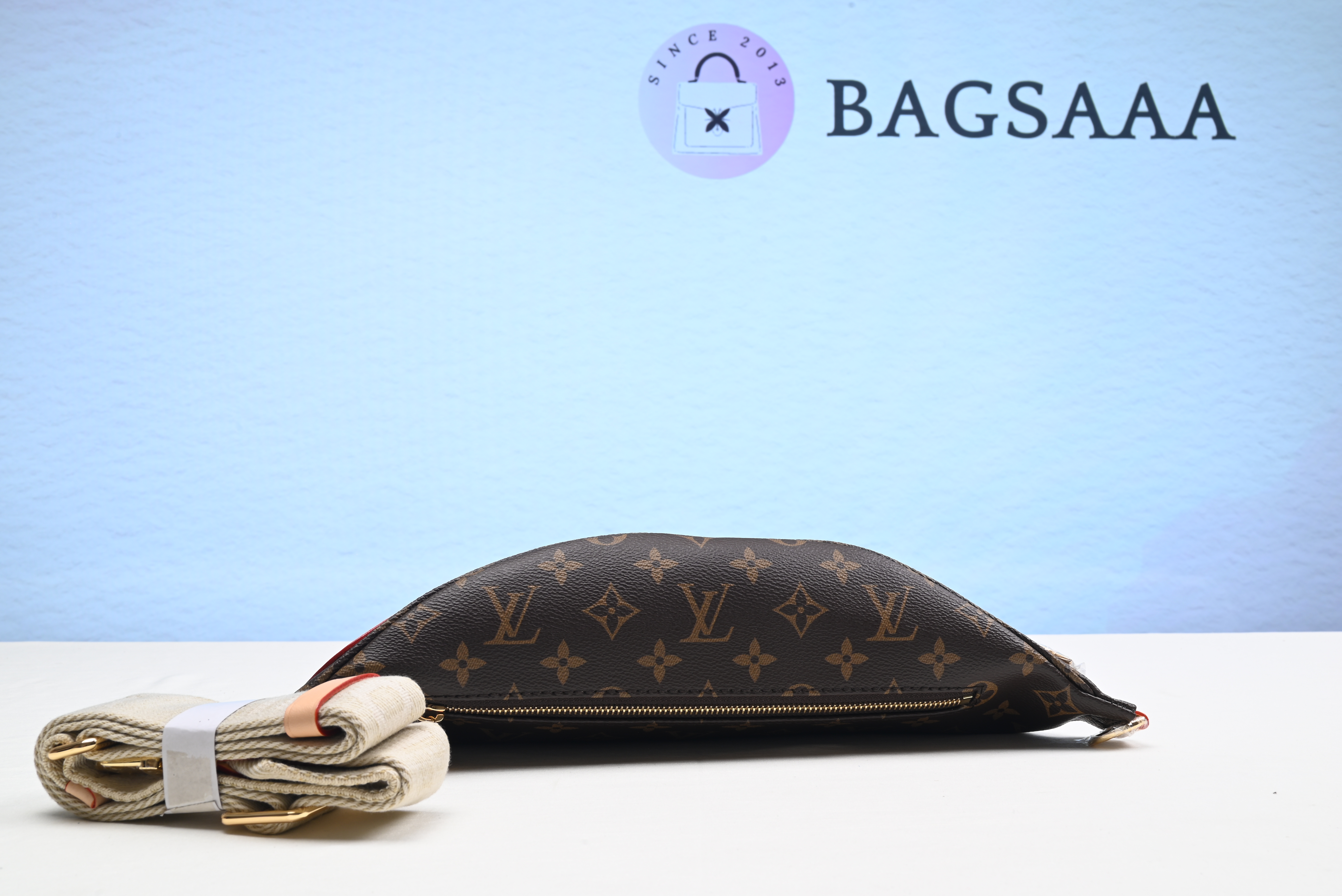 Bagsaaa L0vis Vvtt0n High Rise Monogram Bumbag - 38x16x8cm