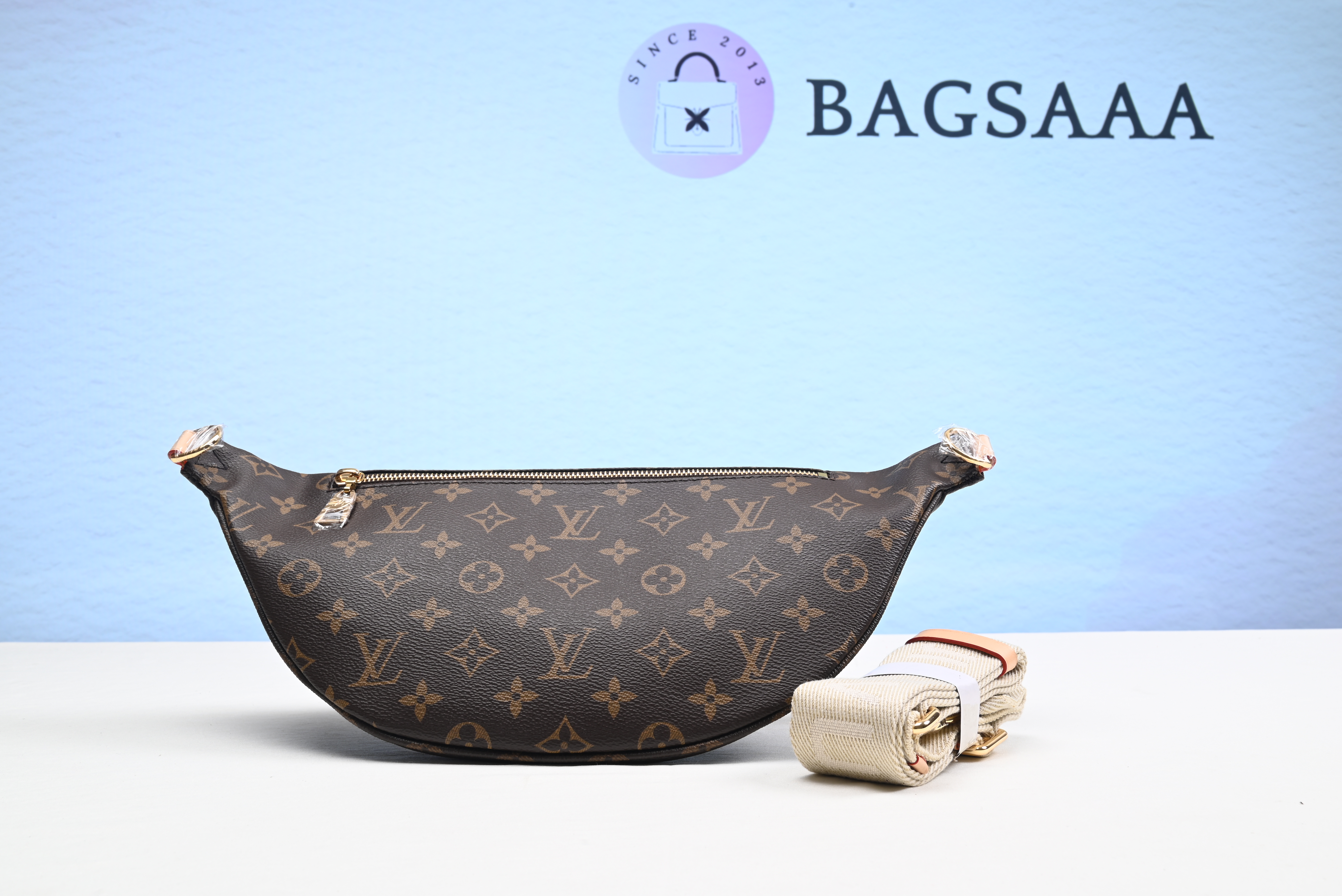 Bagsaaa L0vis Vvtt0n High Rise Monogram Bumbag - 38x16x8cm