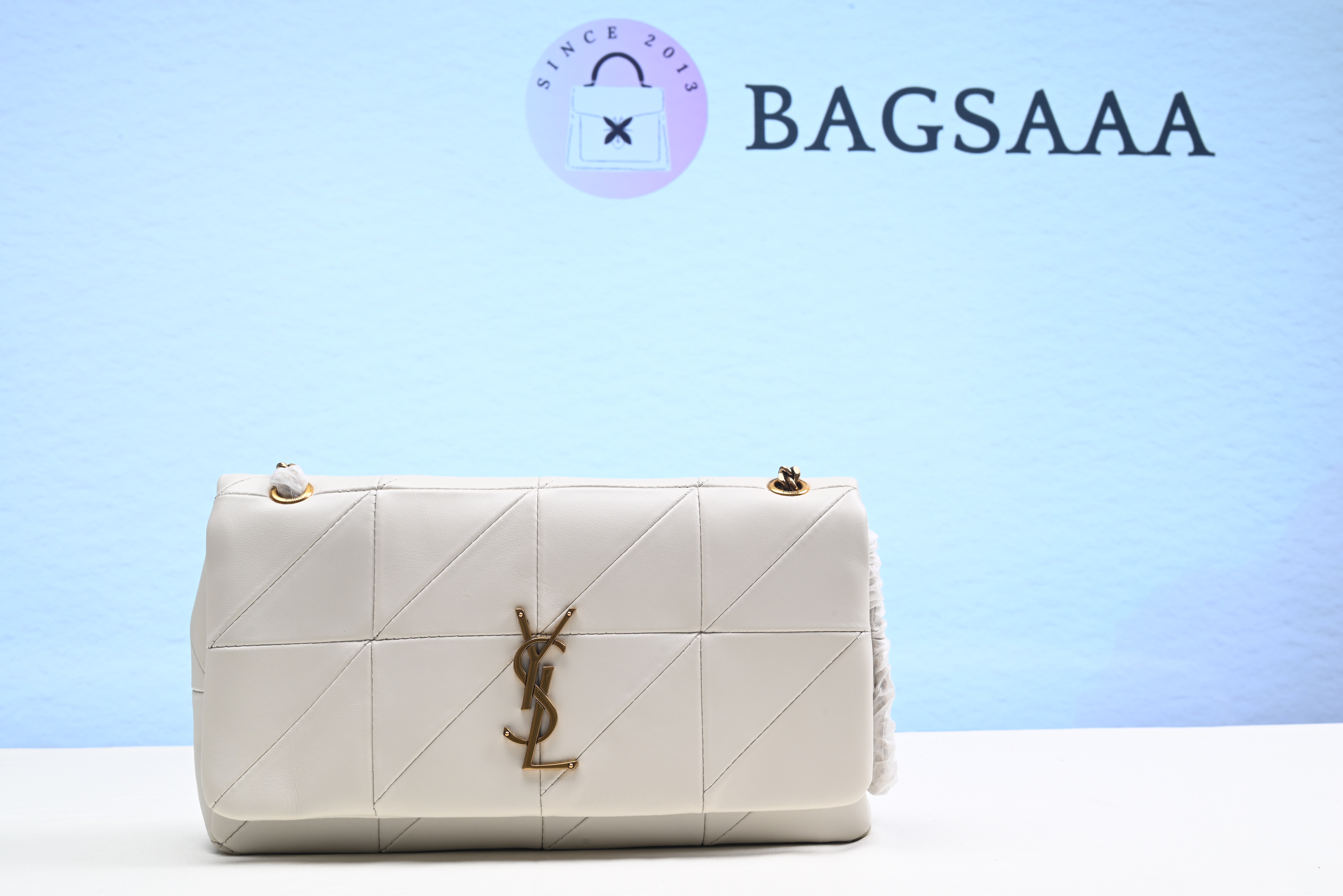 Bagsaaa Y51 White Jamie Medium Shoulder Bag -25 x 15 x 7. 5 cm