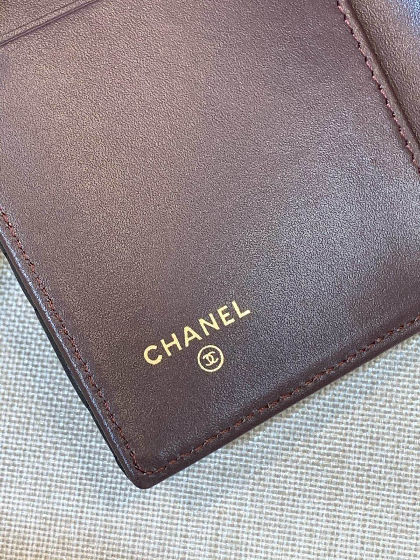 Bagsaaa Ch**el Wallet Black Lambskin Gold Hardware - 18 x 11 cm