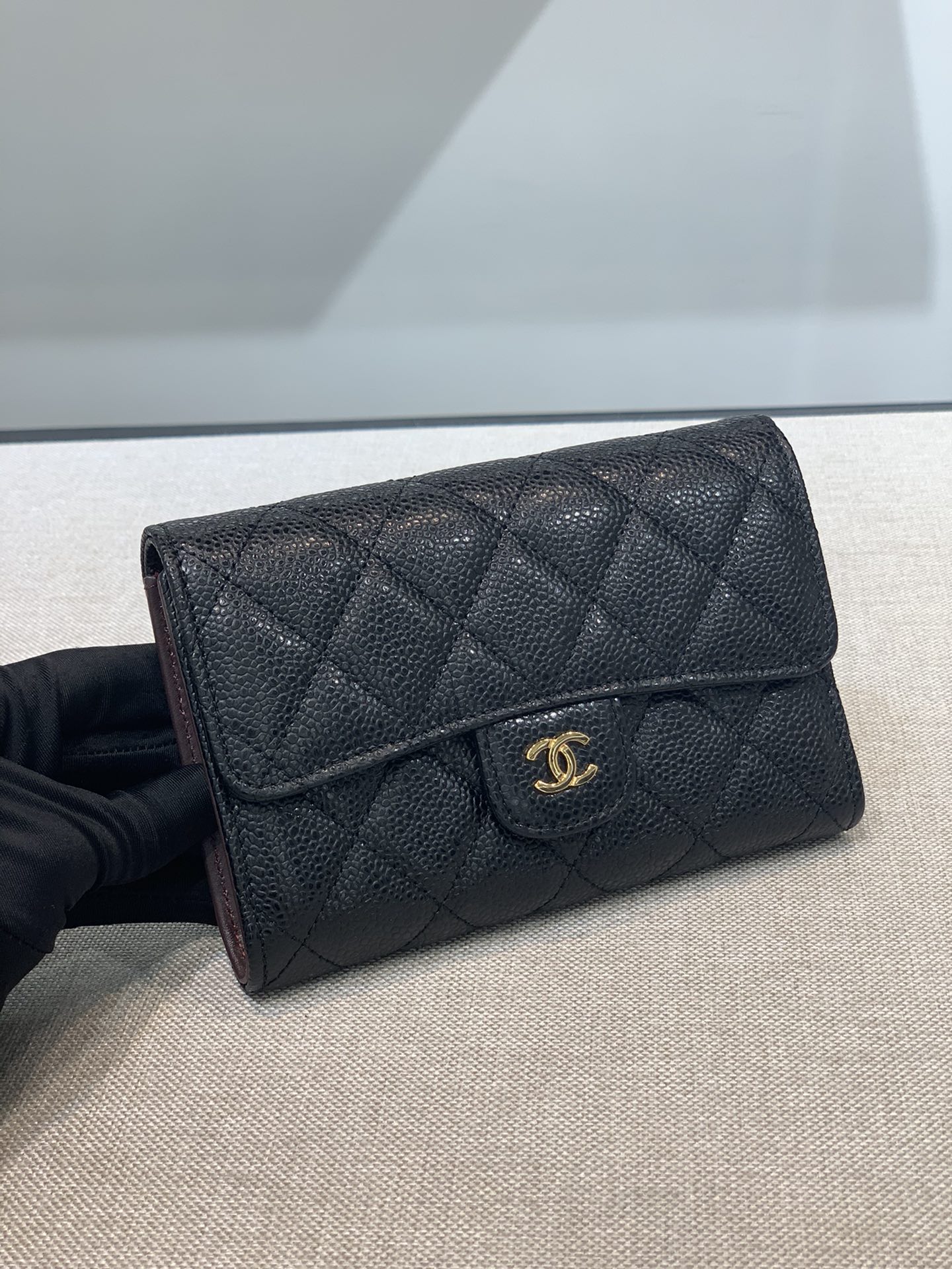 Bagsaaa Ch**el Wallet Black Caviar Gold Hardware - 18 x 11 cm