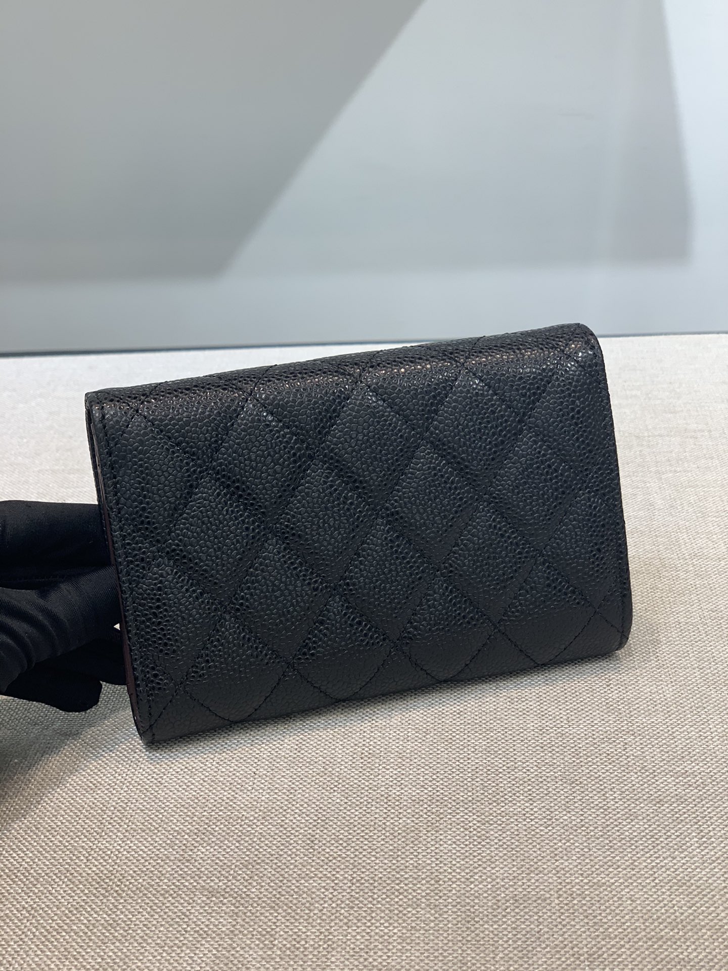 Bagsaaa Ch**el Wallet Black Caviar Gold Hardware - 18 x 11 cm