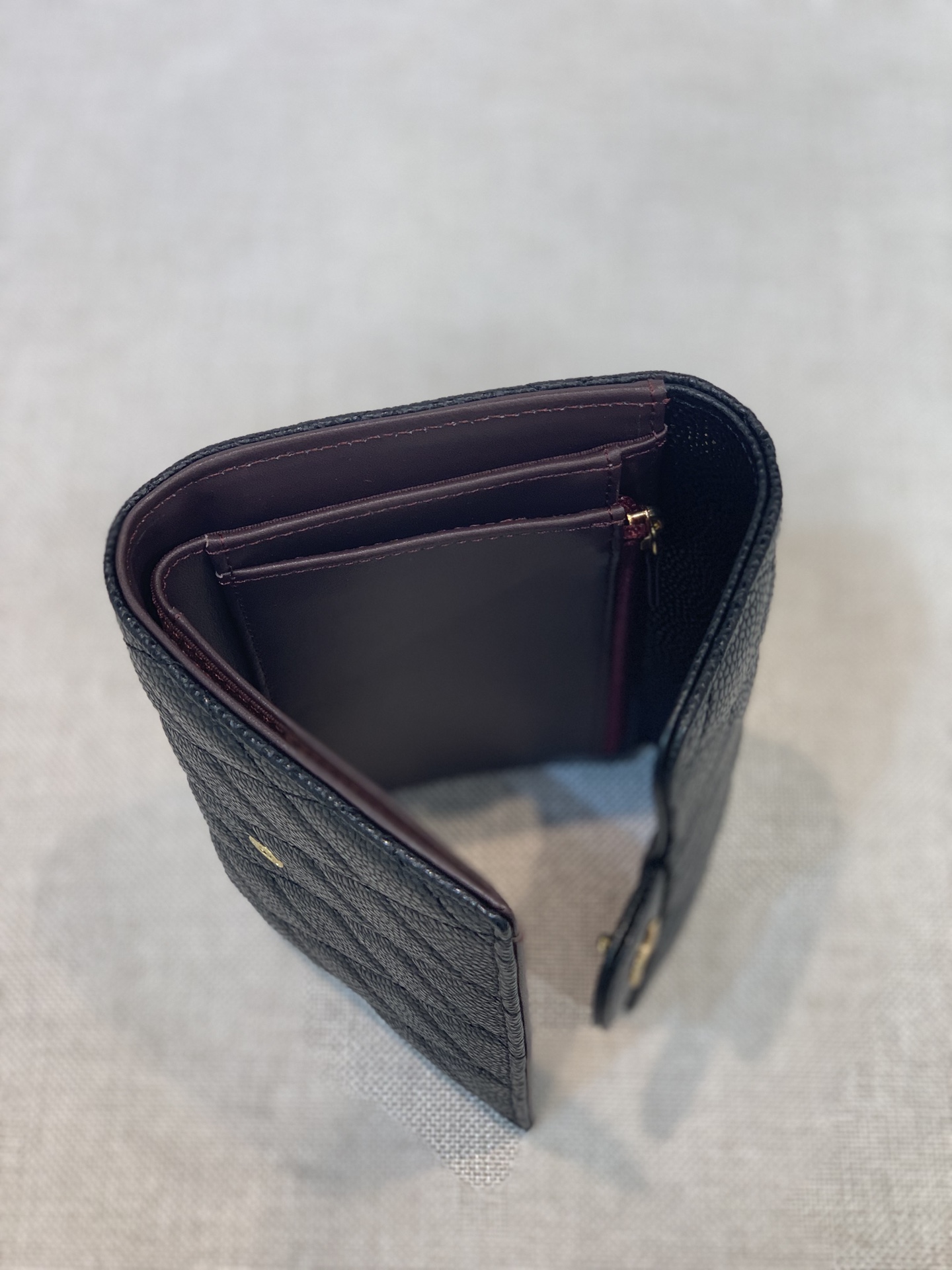 Bagsaaa Ch**el Wallet Black Caviar Gold Hardware - 18 x 11 cm