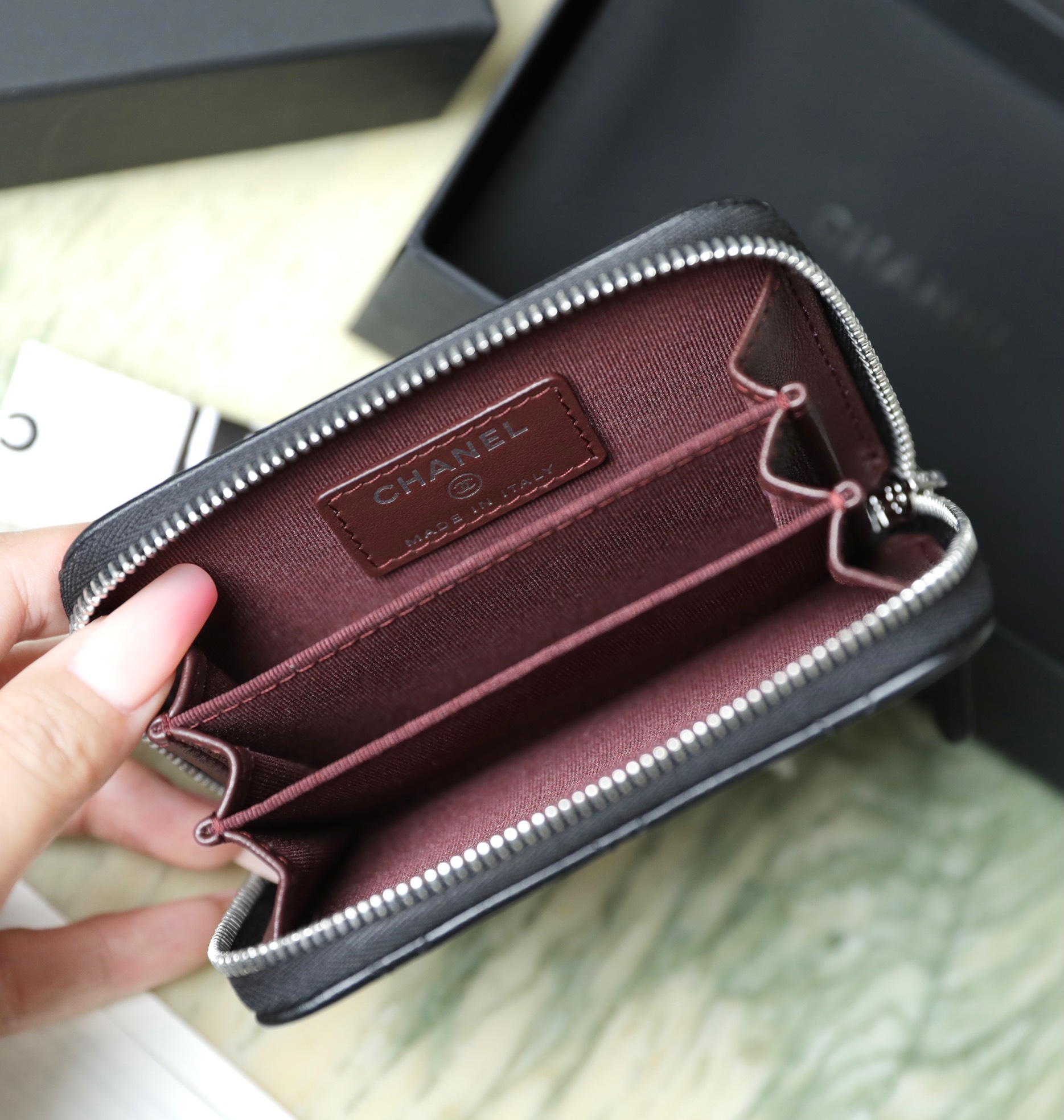 Bagsaaa Ch**el Black Caviar Coin Purse Silver Hardwware - 7.5×2×11.cm