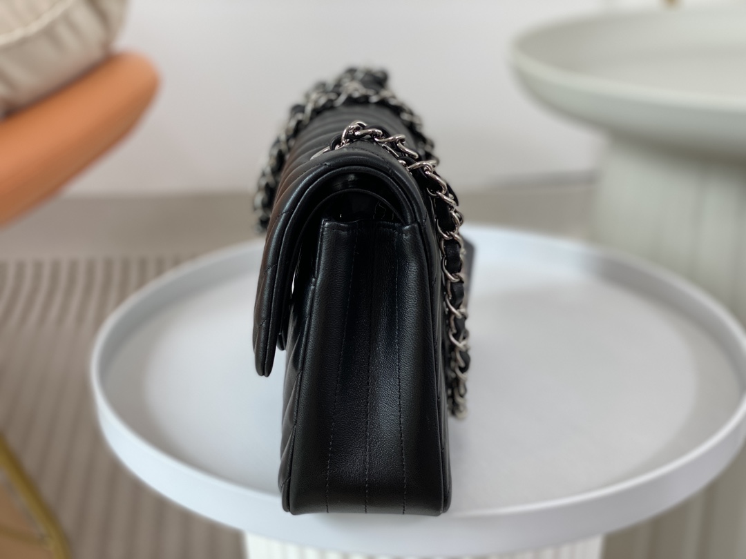 Bagsaaa Ch**el Chevron Flap Bag Lambskin Leather Black - 25cm