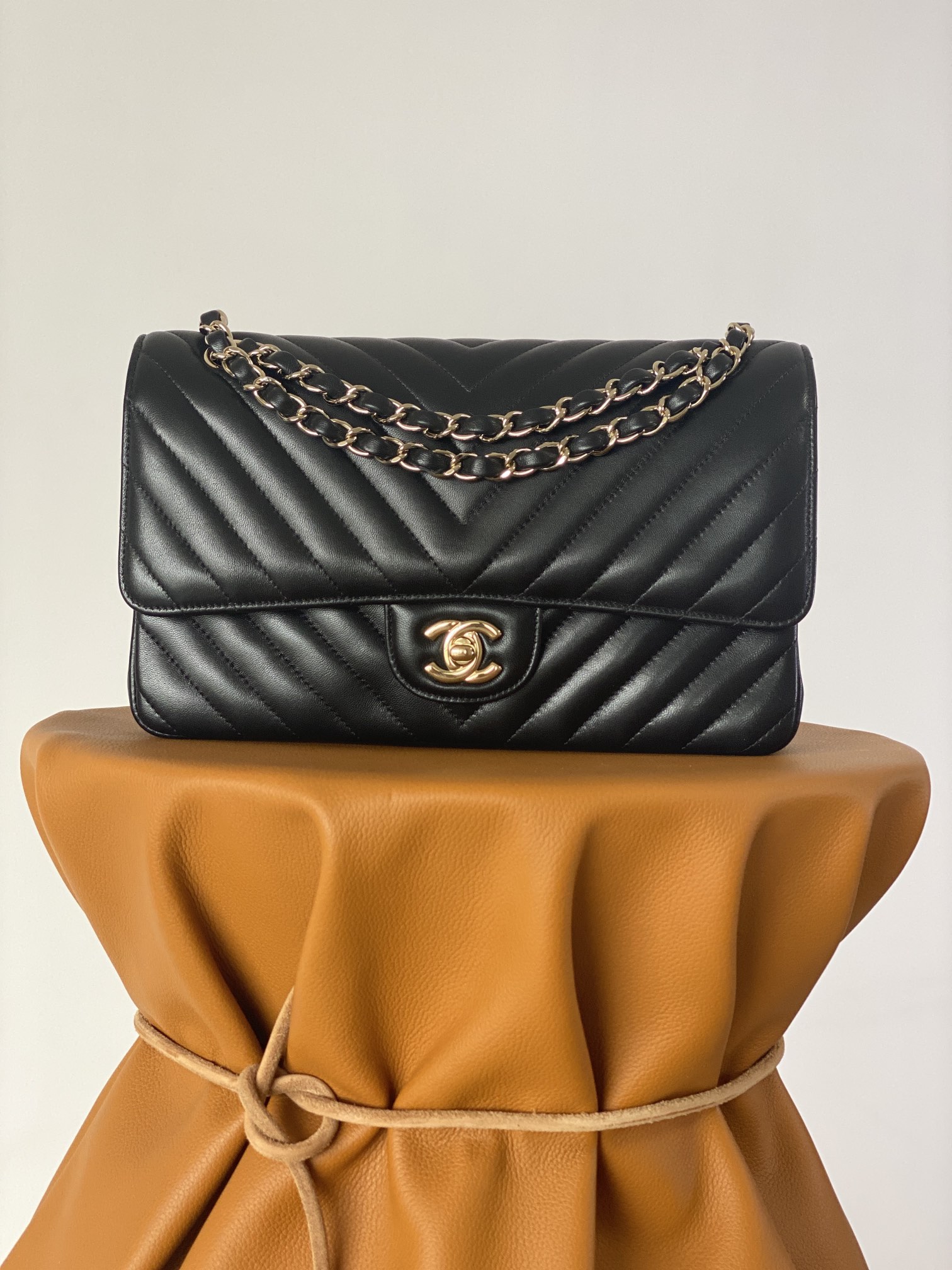 Bagsaaa Ch**el Chevron Timless Flap Bag Lambskin Leather Black - 25cm