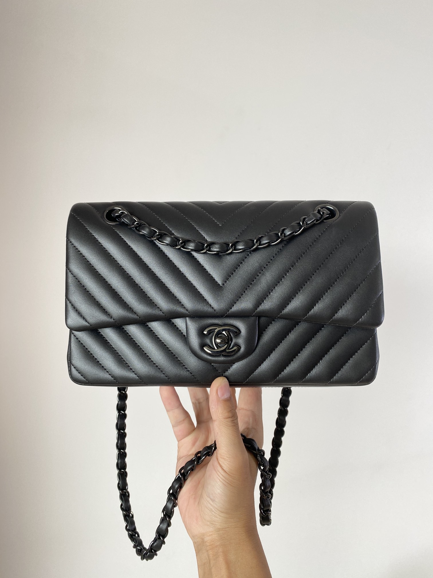 Bagsaaa Ch**el Chevron Flap Bag Lambskin Leather All Black - 25cm