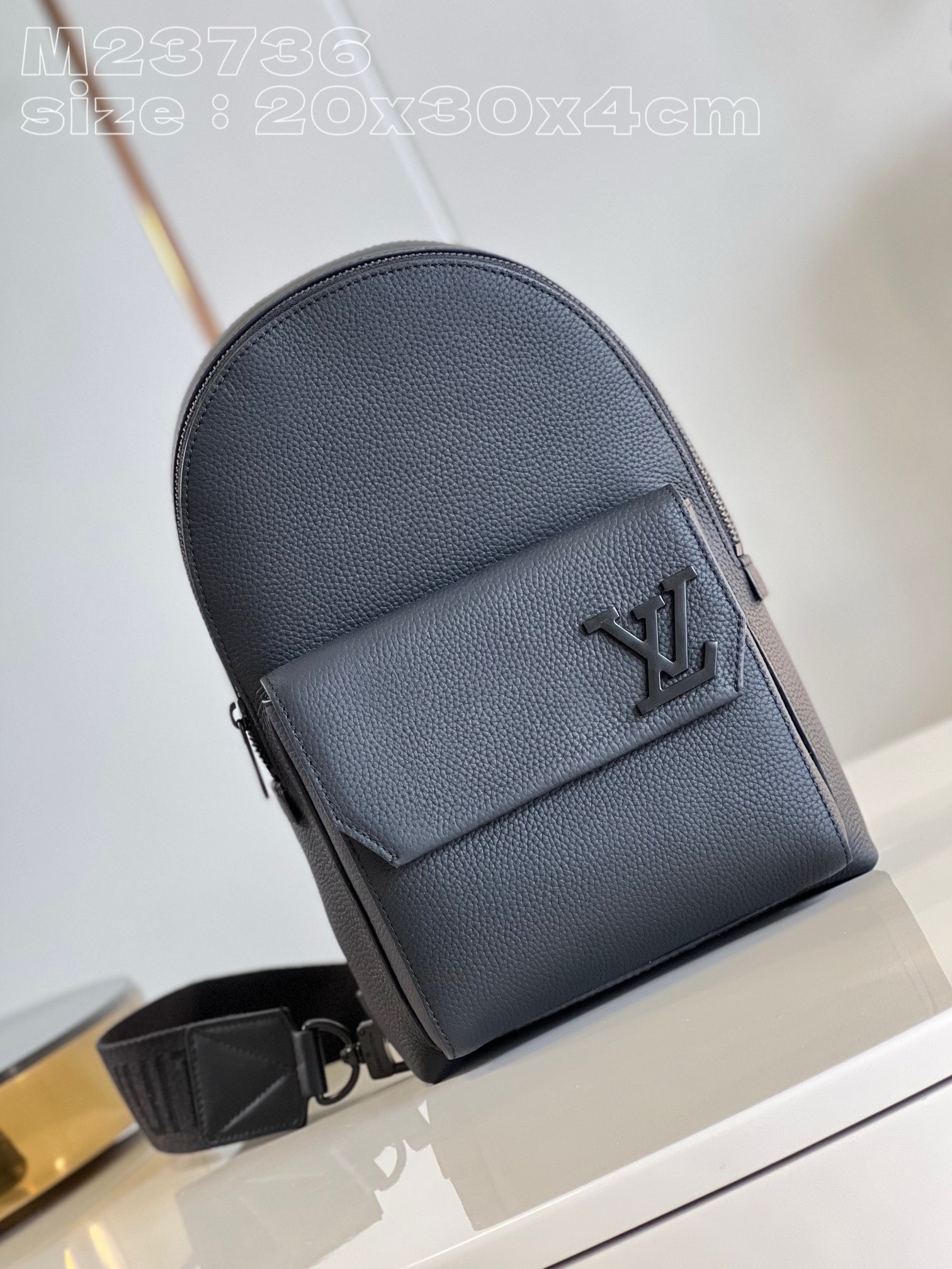 Bagsaaa L0vis Vvtt0n Pilot Sling Bag - 20 x 30 x 4 cm