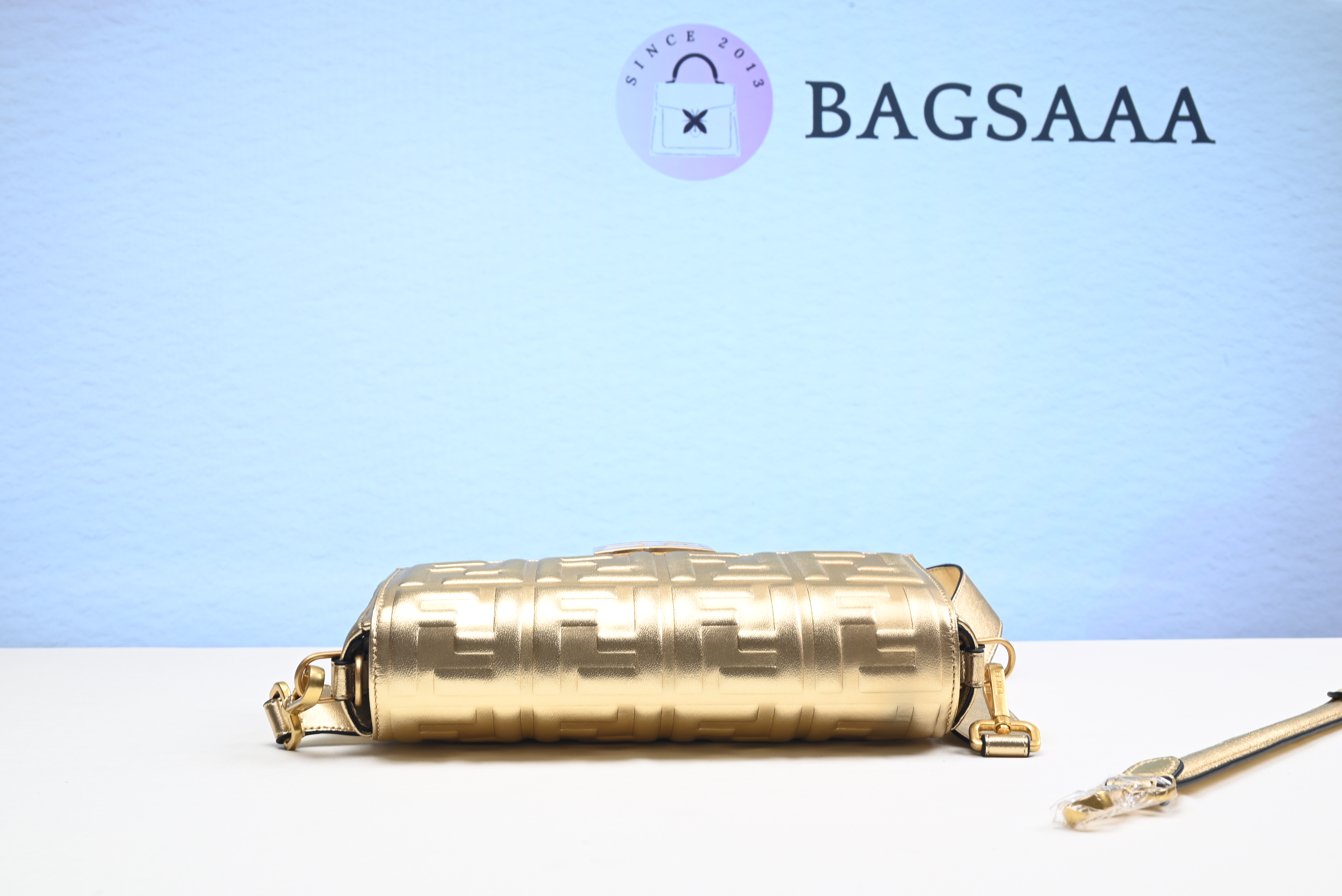 Bagsaaa F**di Baguette Gold 26cm