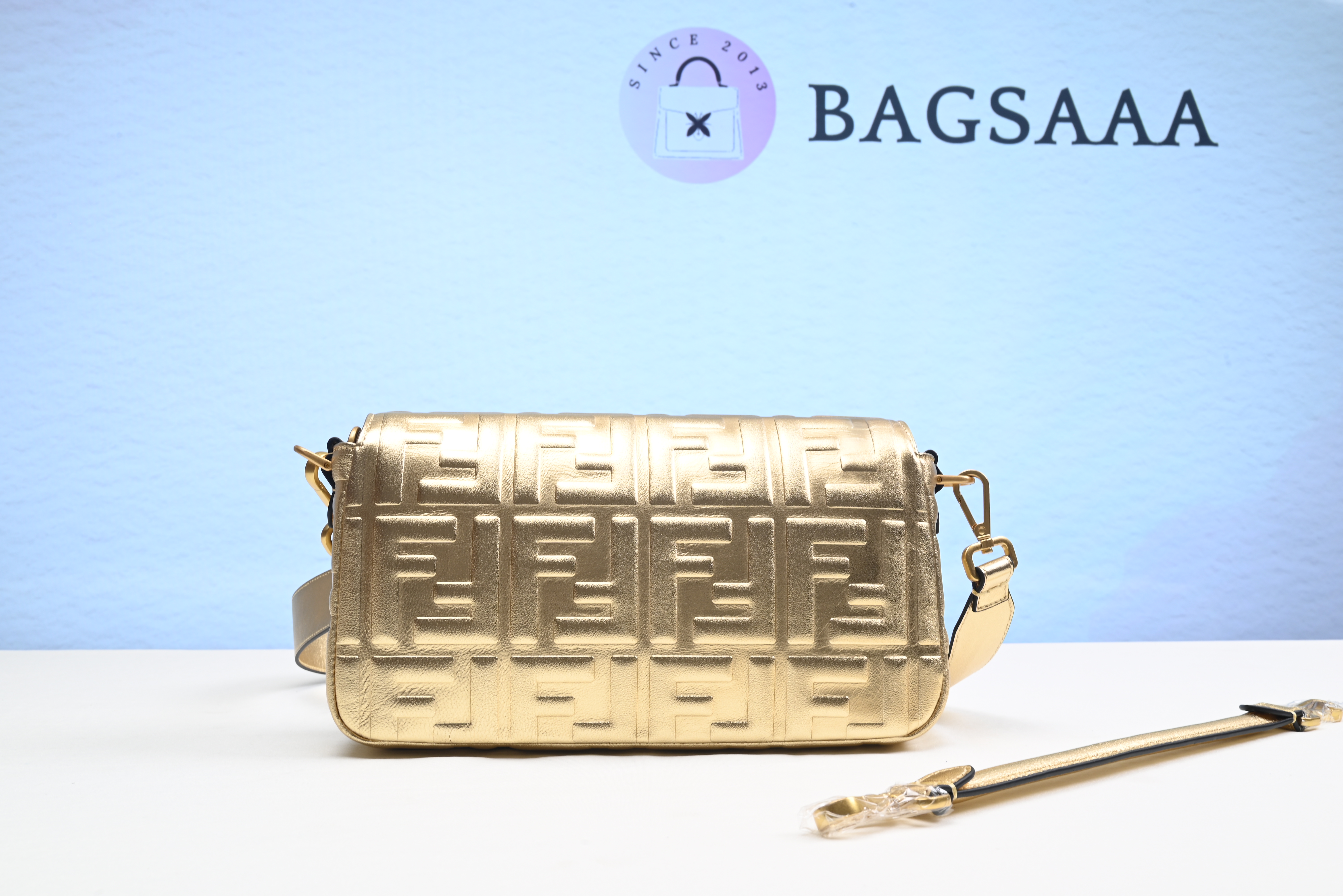 Bagsaaa F**di Baguette Gold 26cm