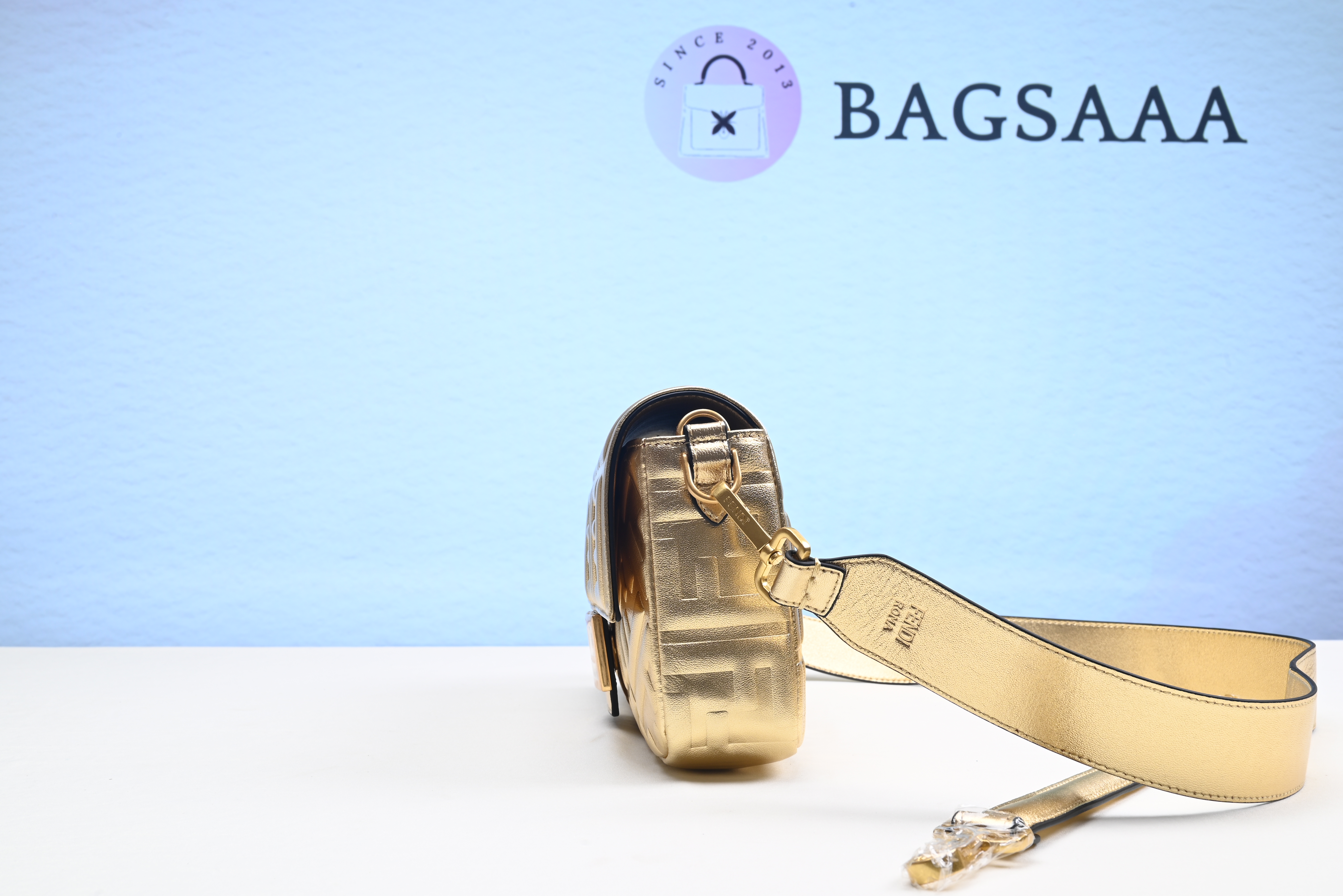 Bagsaaa F**di Baguette Gold 26cm