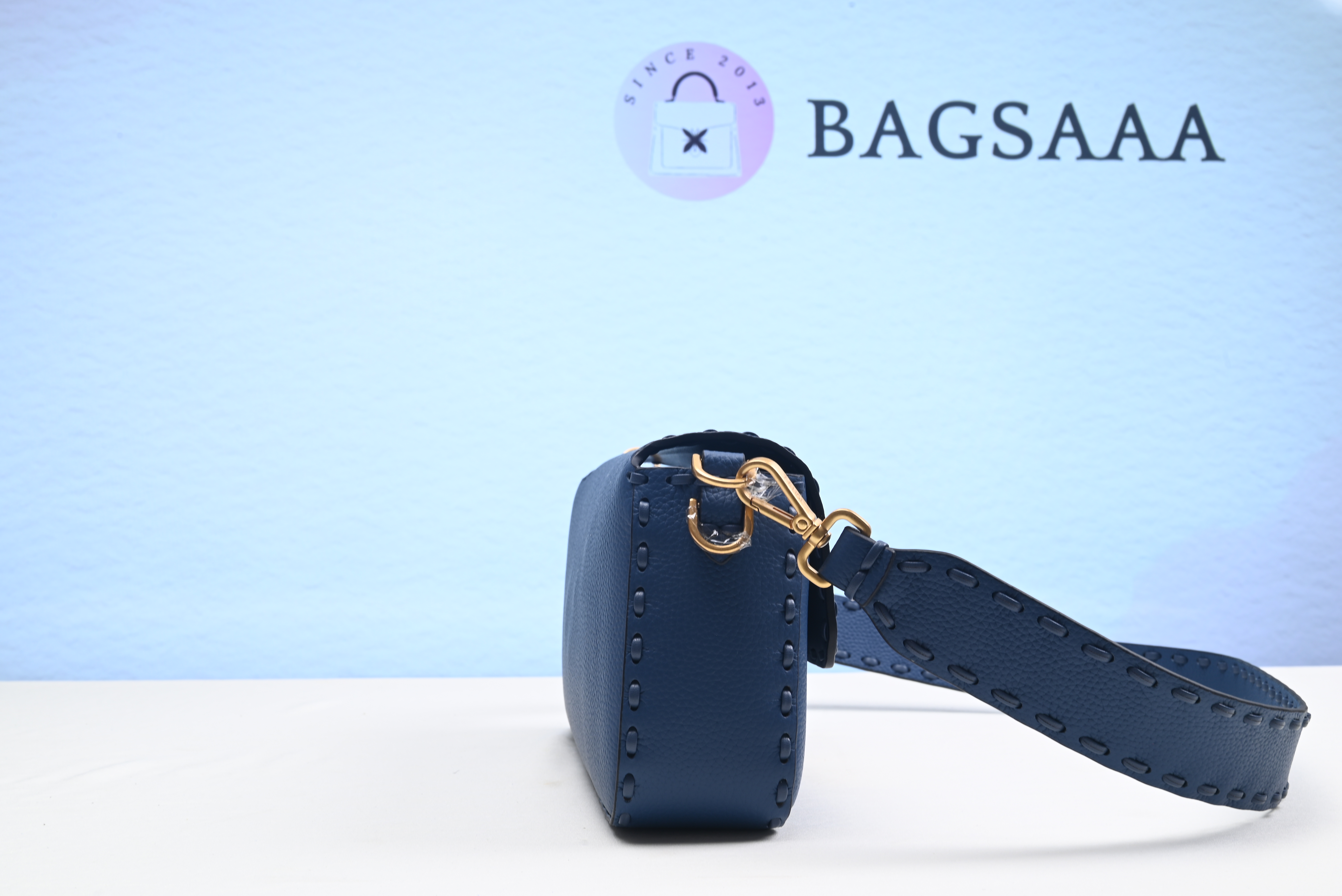 Bagsaaa F**di Baguette Blue Selleria bag with oversize topstitching