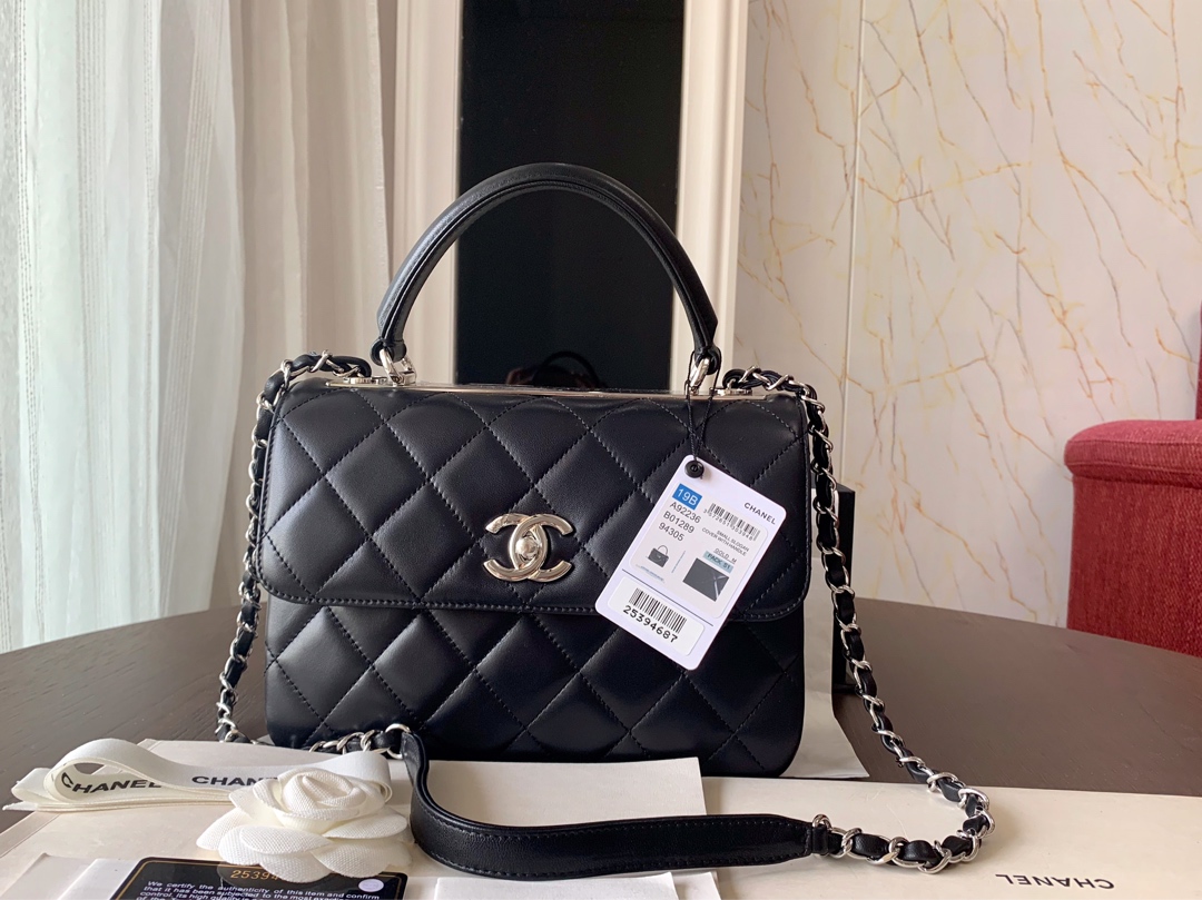 Bagsaaa Ch**el Flap Bag With Top Handle A92236 Black Silver Hardware - 17 × 25 × 12 cm