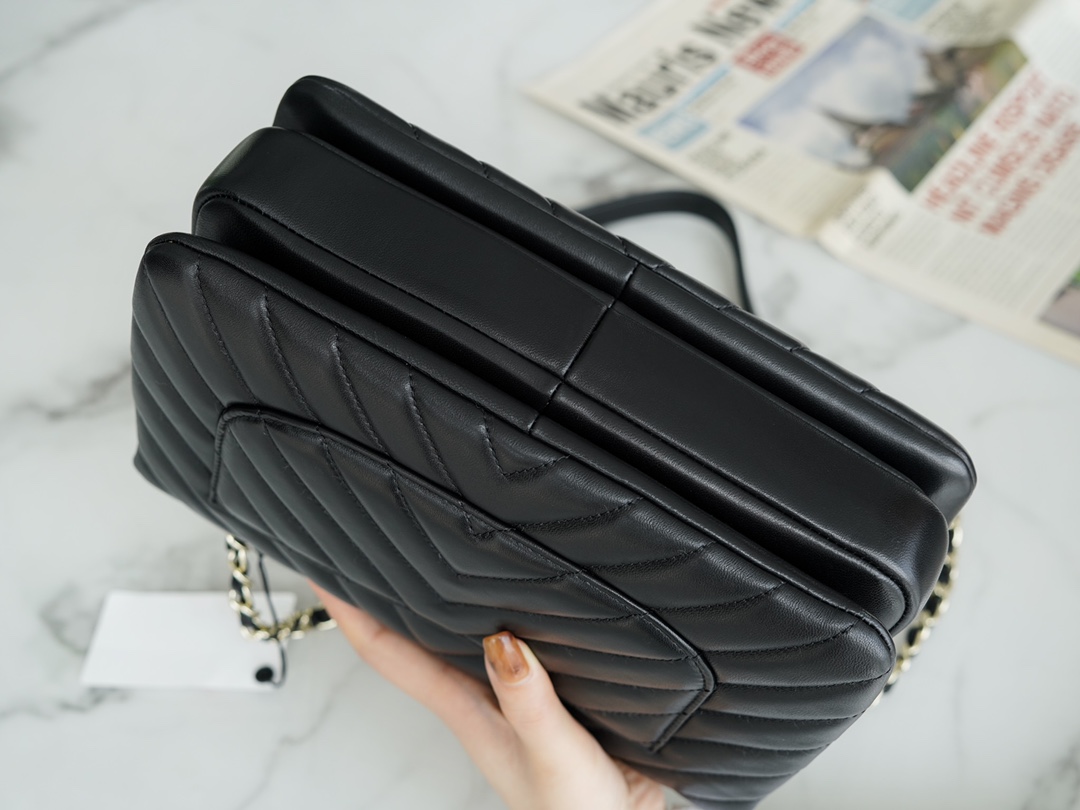 Bagsaaa Ch**el Trendy CC Chevron Gold Hardware 25cm
