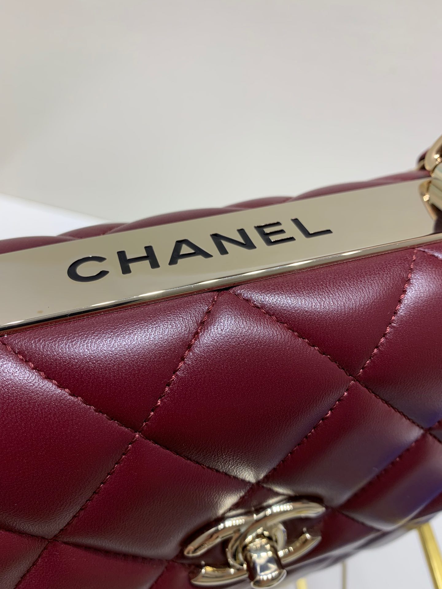 Bagsaaa Ch**el Trendy CC Burgundy Gold Hardware 25cm