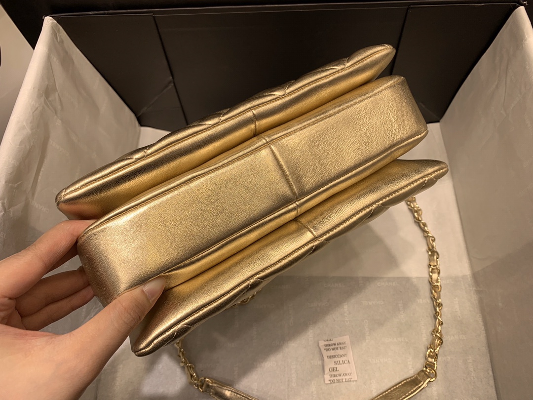 Bagsaaa Ch**el Trendy CC Gold
