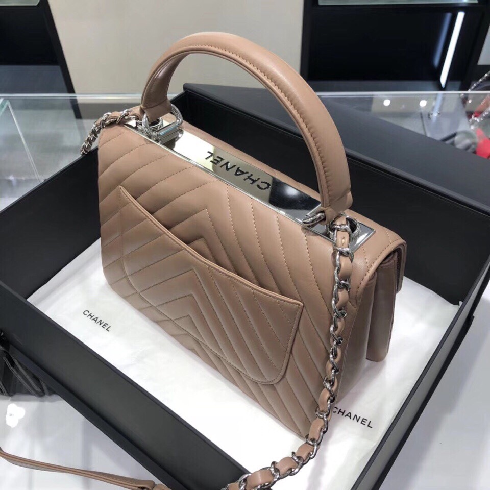 Bagsaaa Ch**el Trendy CC Chevron Taupe Leather Silver Hardware
