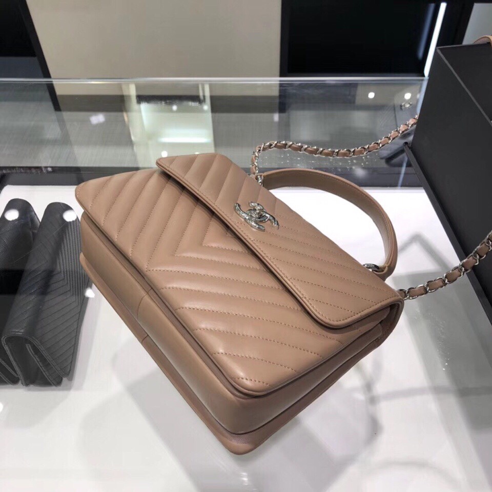 Bagsaaa Ch**el Trendy CC Chevron Taupe Leather Silver Hardware