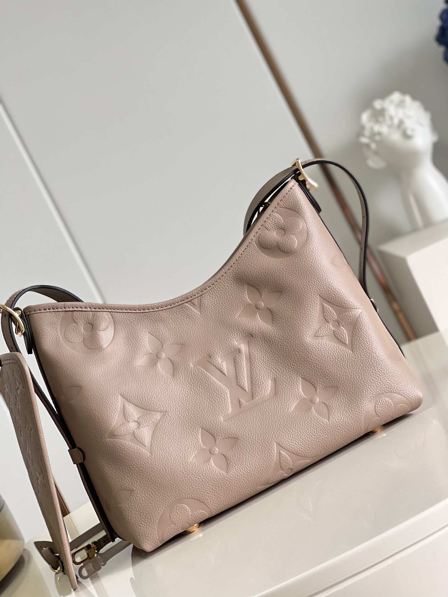 Bagsaaa L0vis Vvtt0n Carryall PM bag Taupe