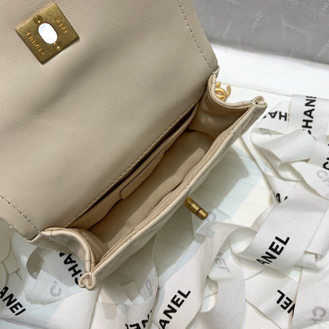 Bagsaaa Ch**el Belt Bag Beige Lambskin - 13.5x9x4cm