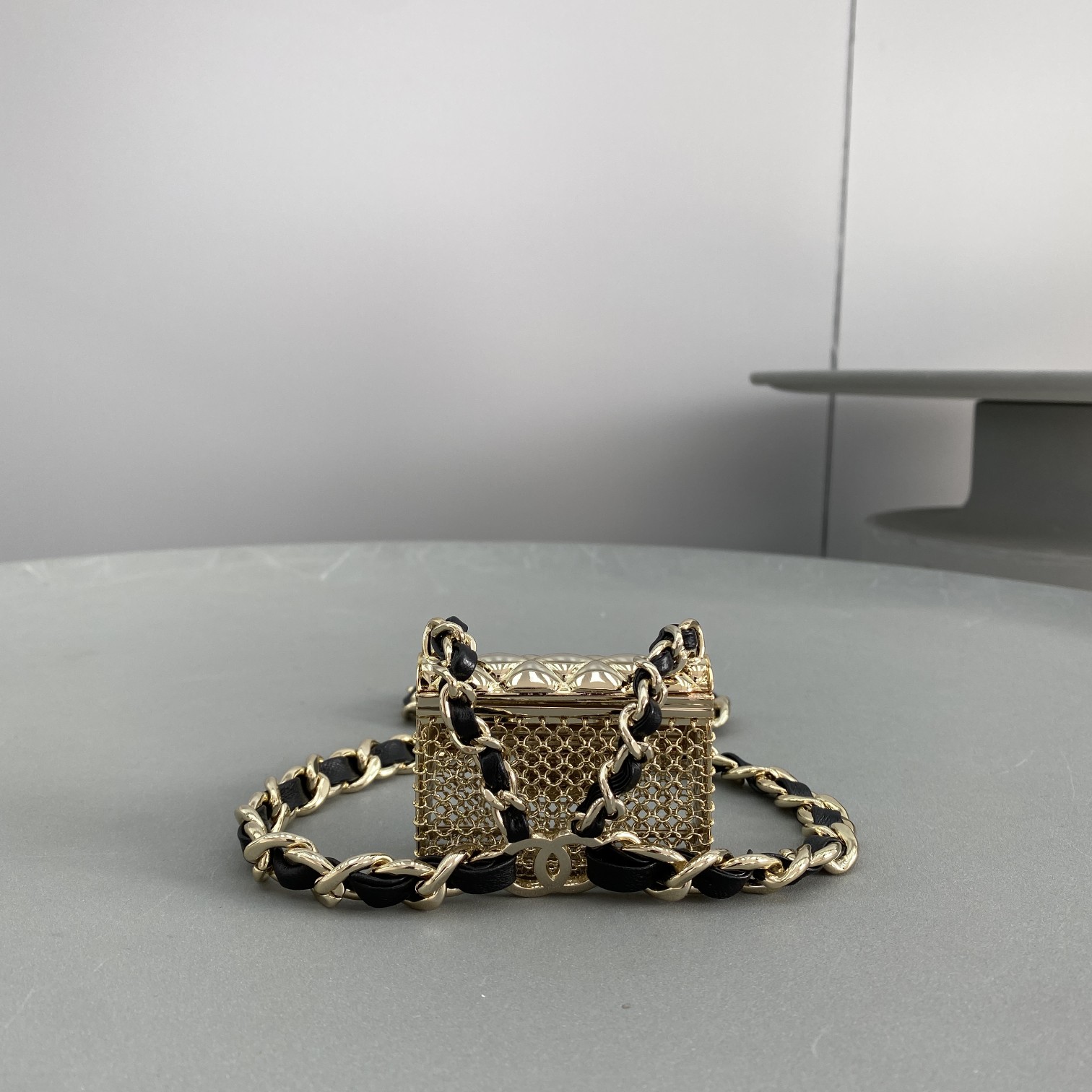 Bagsaaa Ch**el Belt bag gold metal - 6.2x2.7x4.7cm