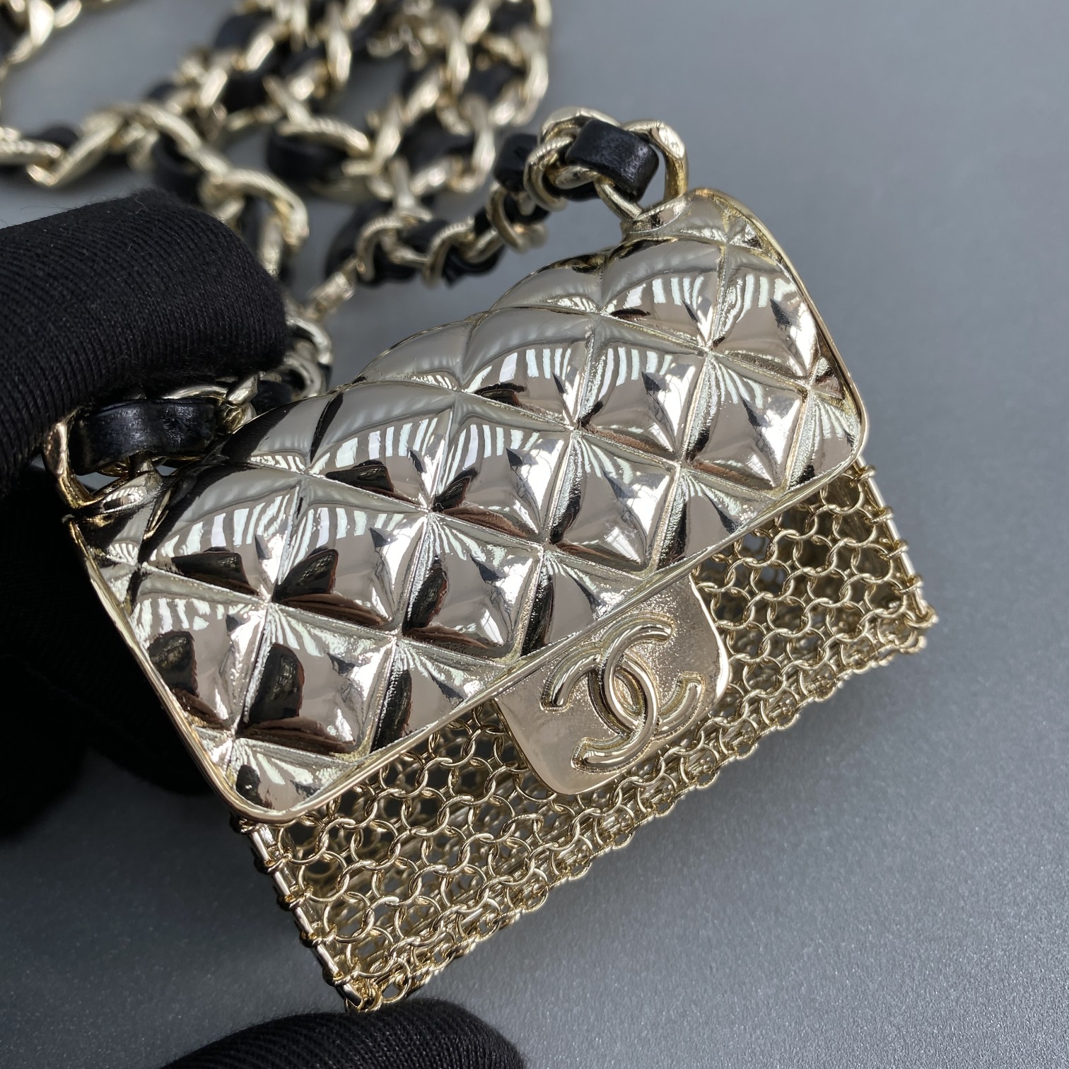 Bagsaaa Ch**el Belt bag gold metal - 6.2x2.7x4.7cm