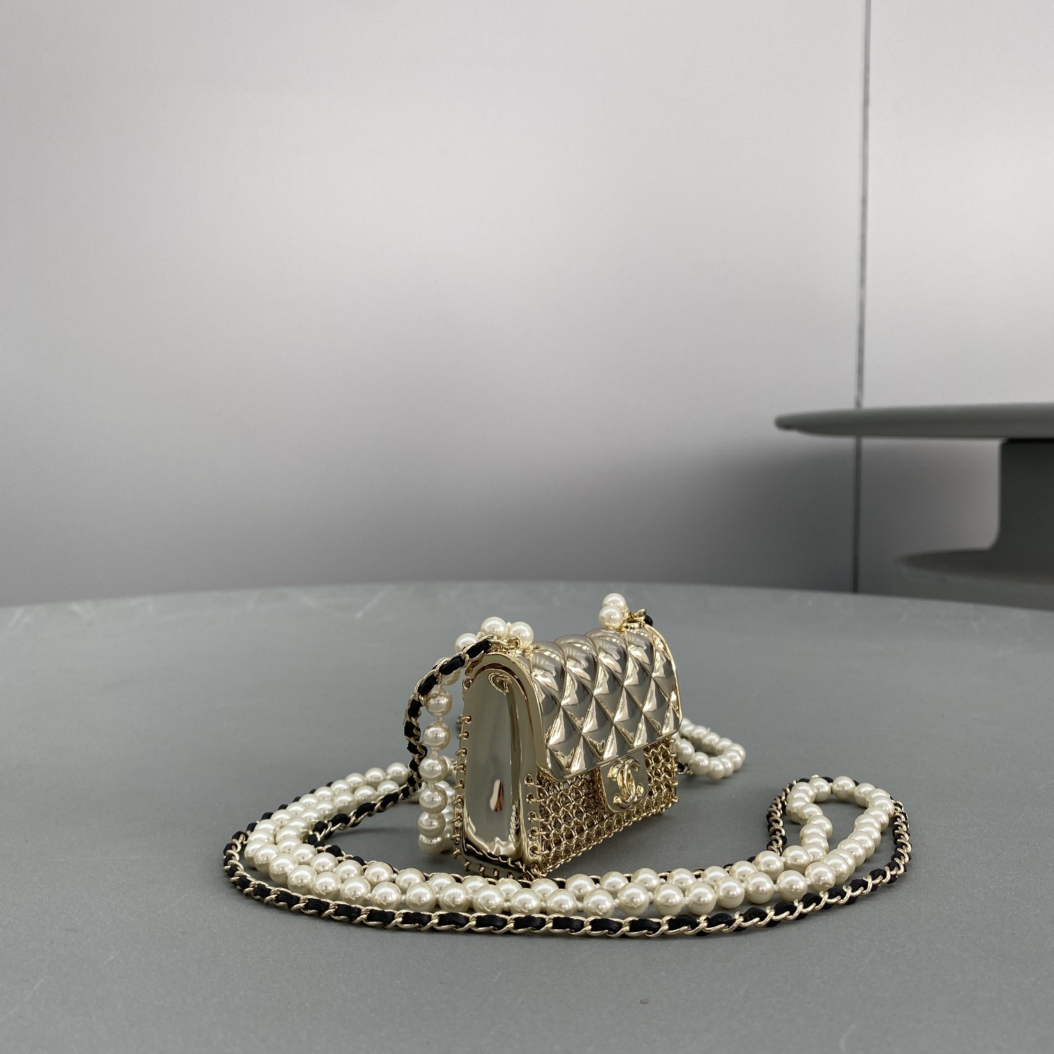 Bagsaaa Ch**el Tiny Belt bag gold metal pearl chain - 6.2x2.7x4.7cm